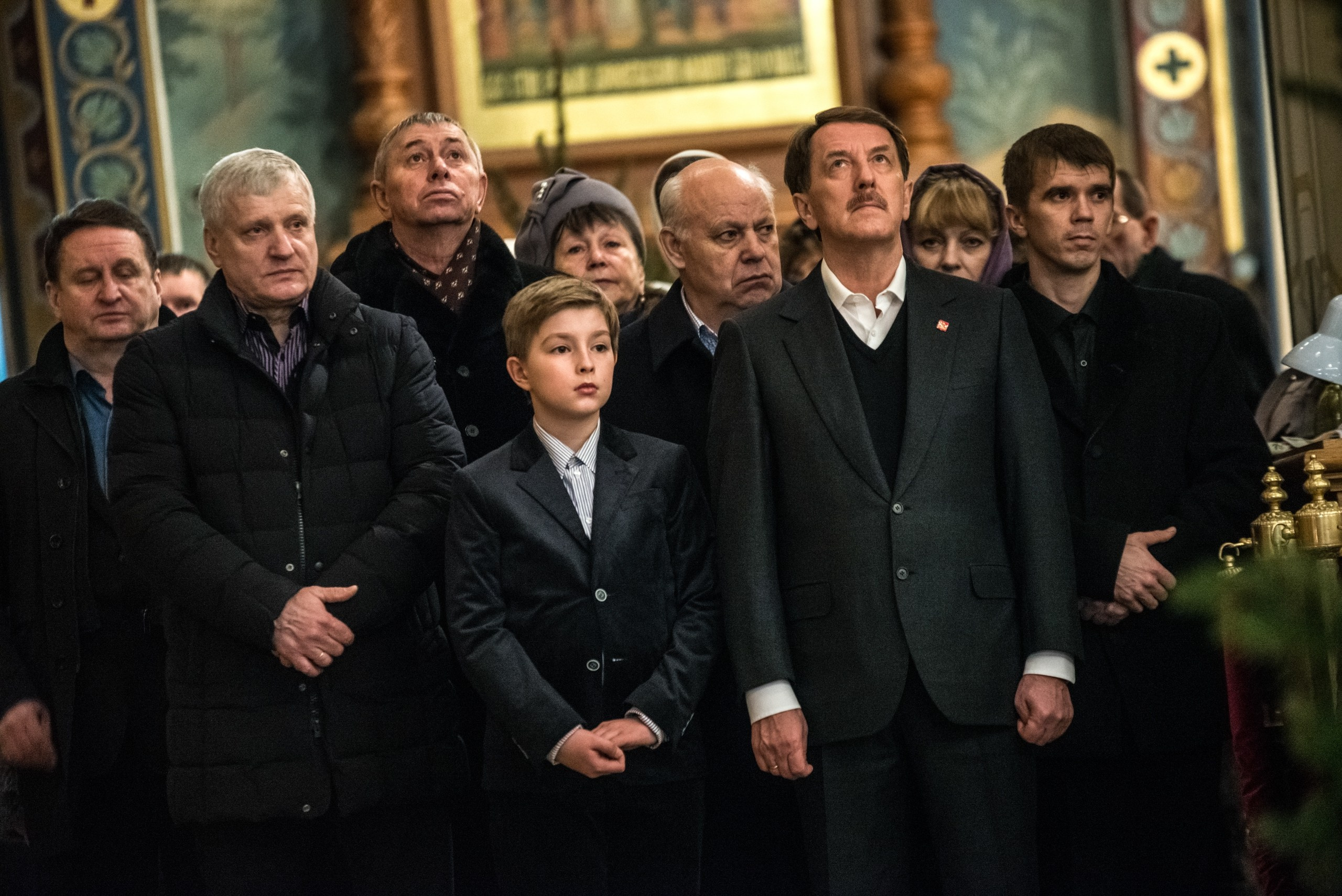 Губернатор Воронежской области Алексей Гордеев с внуком на рождественском ночном богослужении, Воронеж.