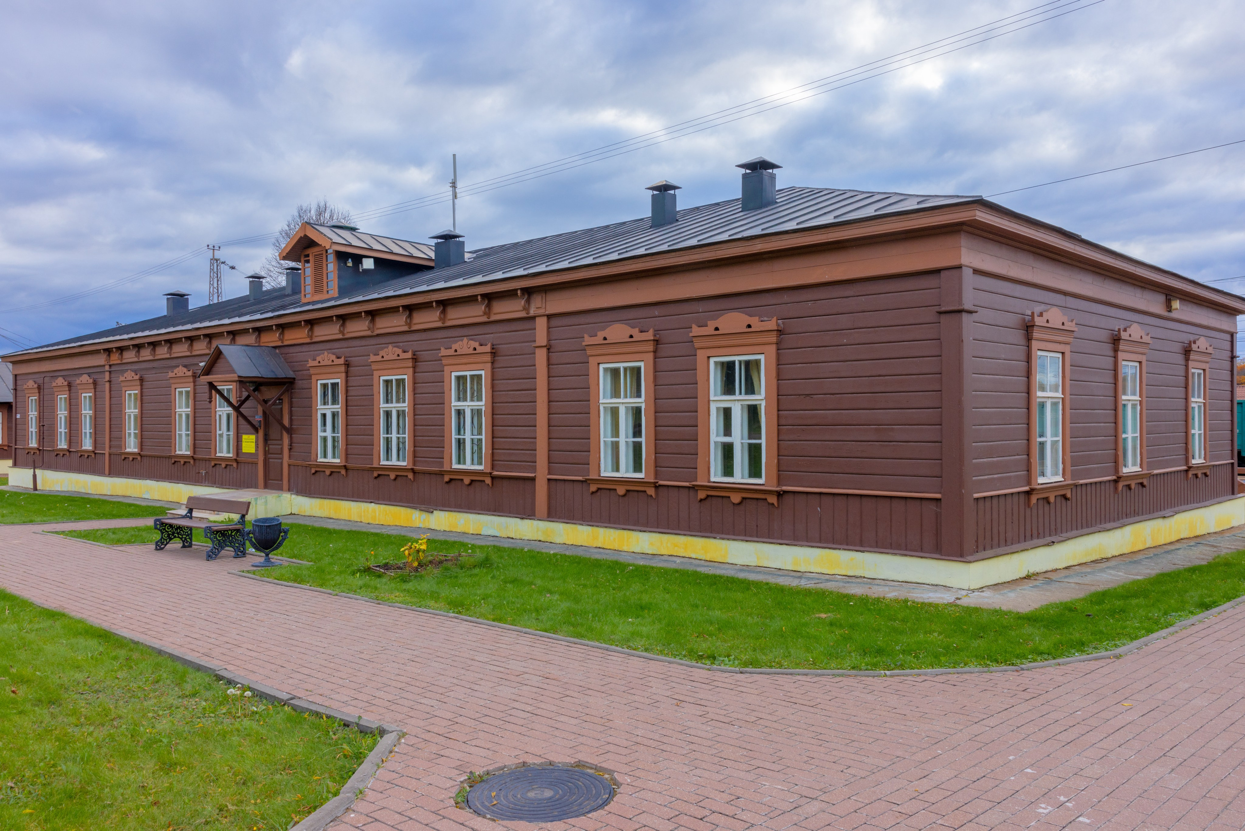 Козлова Засека (ЖД станция — Музей) золотая осень. Фотограф в Туле Крупский АнДРей. Фотостудия «КАДР71» в Туле