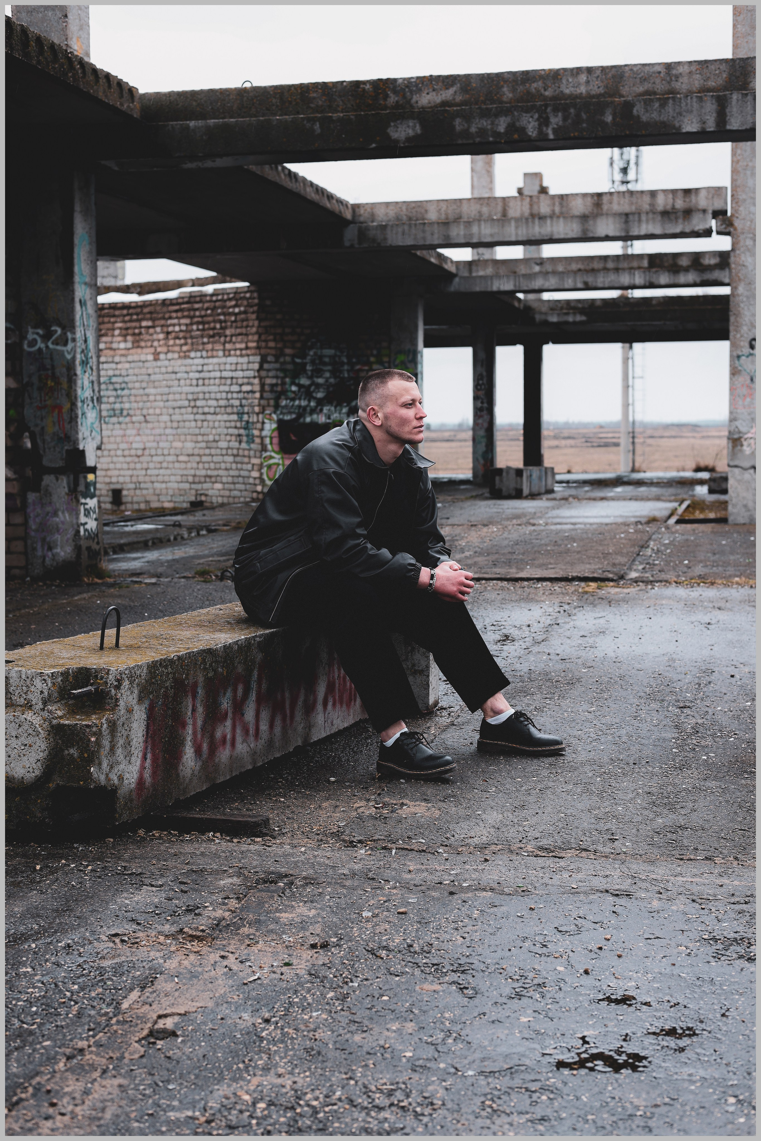 Евгений. Портретный фотограф в Орле. Готовые фото за 3 дня! Помощь в позировании. Советы по организации