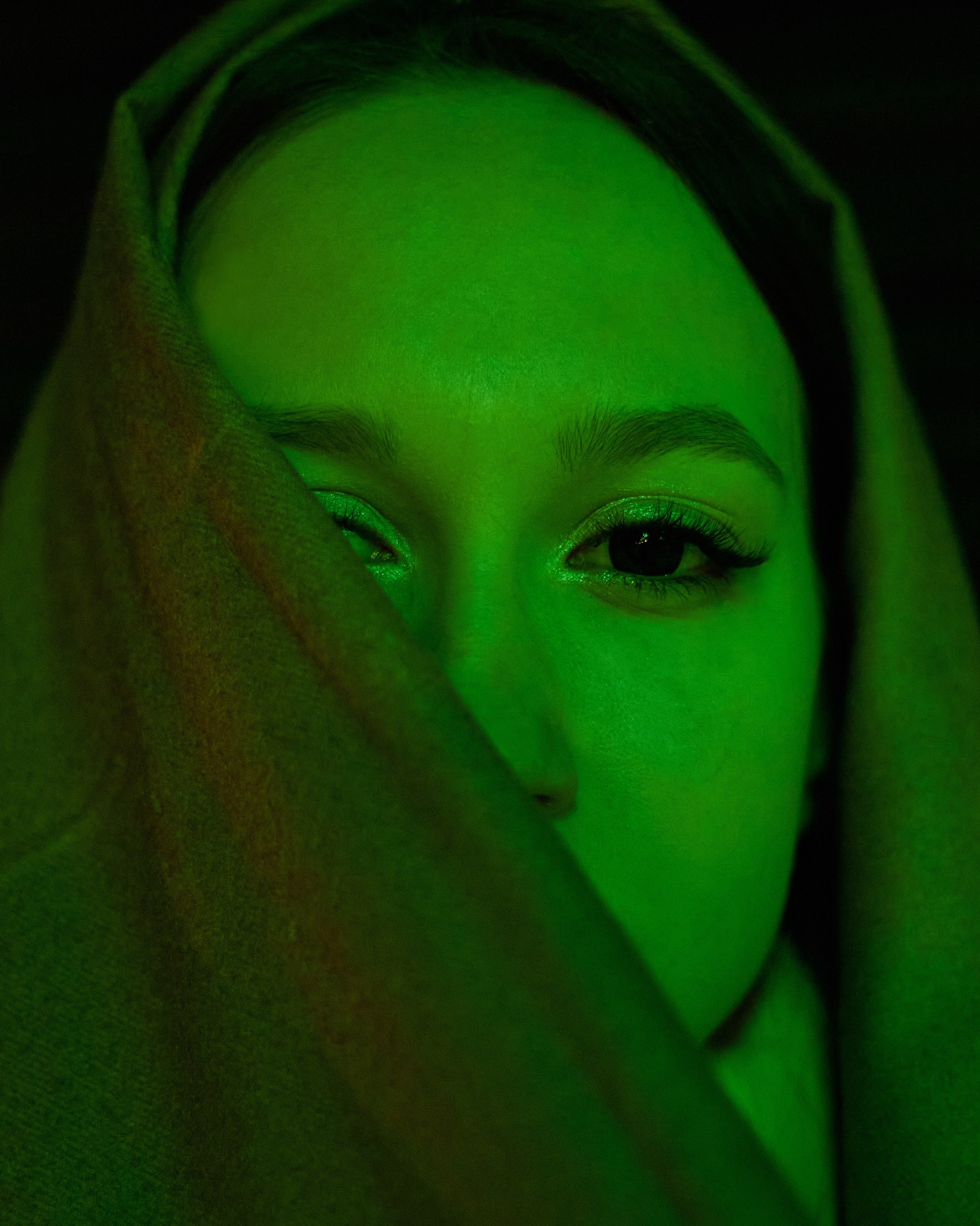 Цветной свет и Кристина. Фотограф из Первоуральска Роман Заиченко