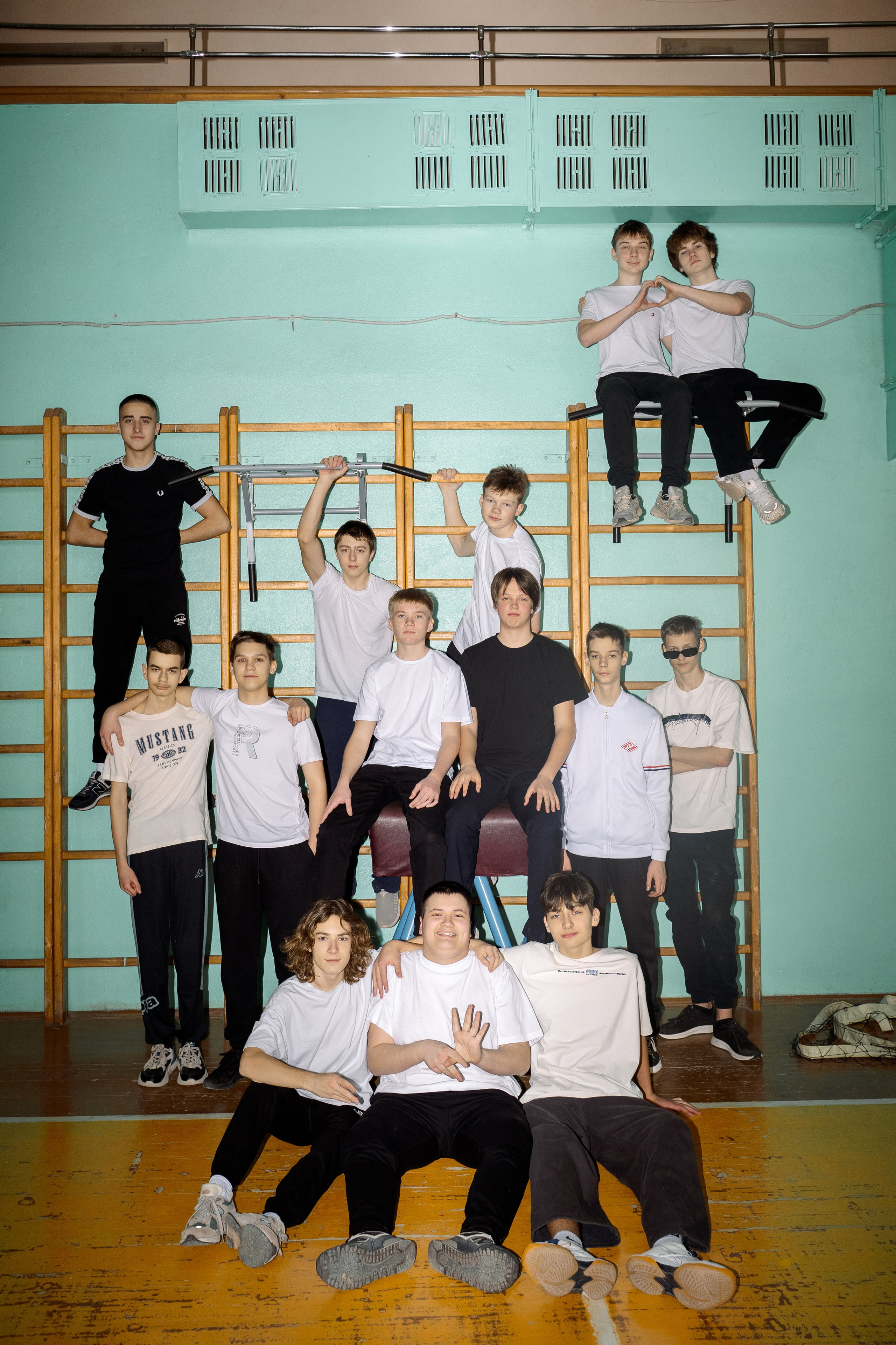 ВЫПУСКНИКИ 9 КЛАСС. МАРГАРИТА КУДРЯШОВА СВАДЕБНЫЙ И СЕМЕЙНЫЙ ФОТОГРАФ ТВЕРЬ МОСКВА