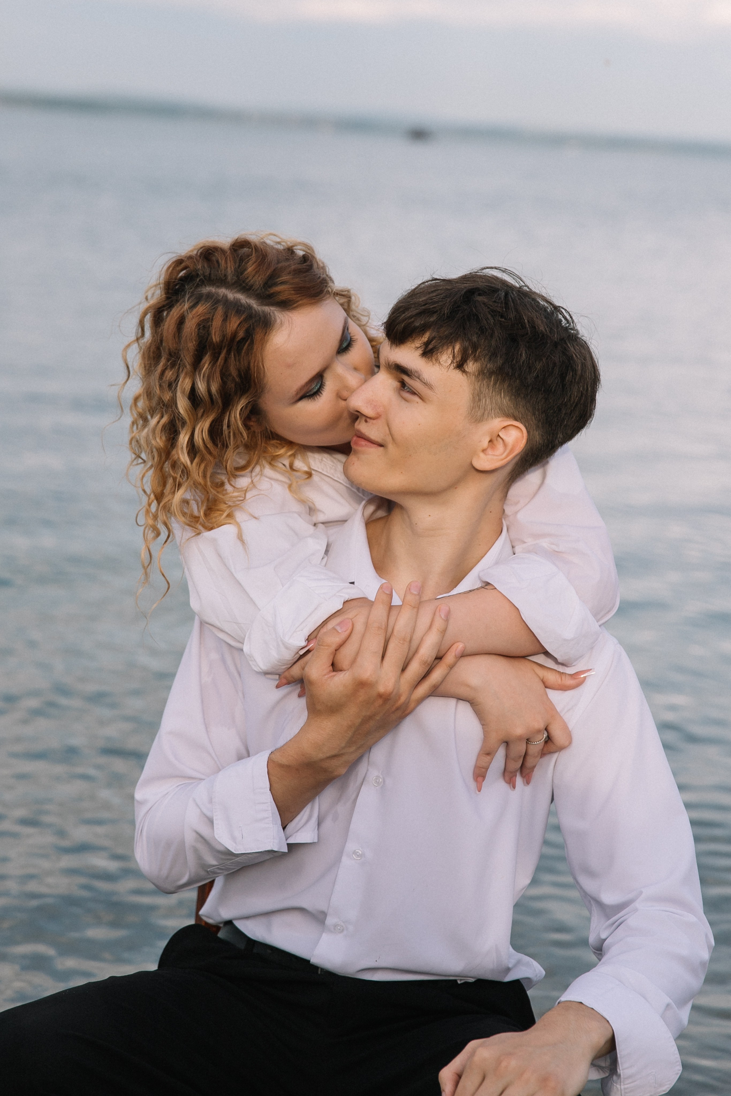 LOVE story для Лизы и Дениса. Фотограф в Иркутске Анастасия Кись. Студийная фотосессия беременности в тканях Иркутск. Семейная фотосессия, ПОРТРЕТ «ПОКОЛЕНИЕ»