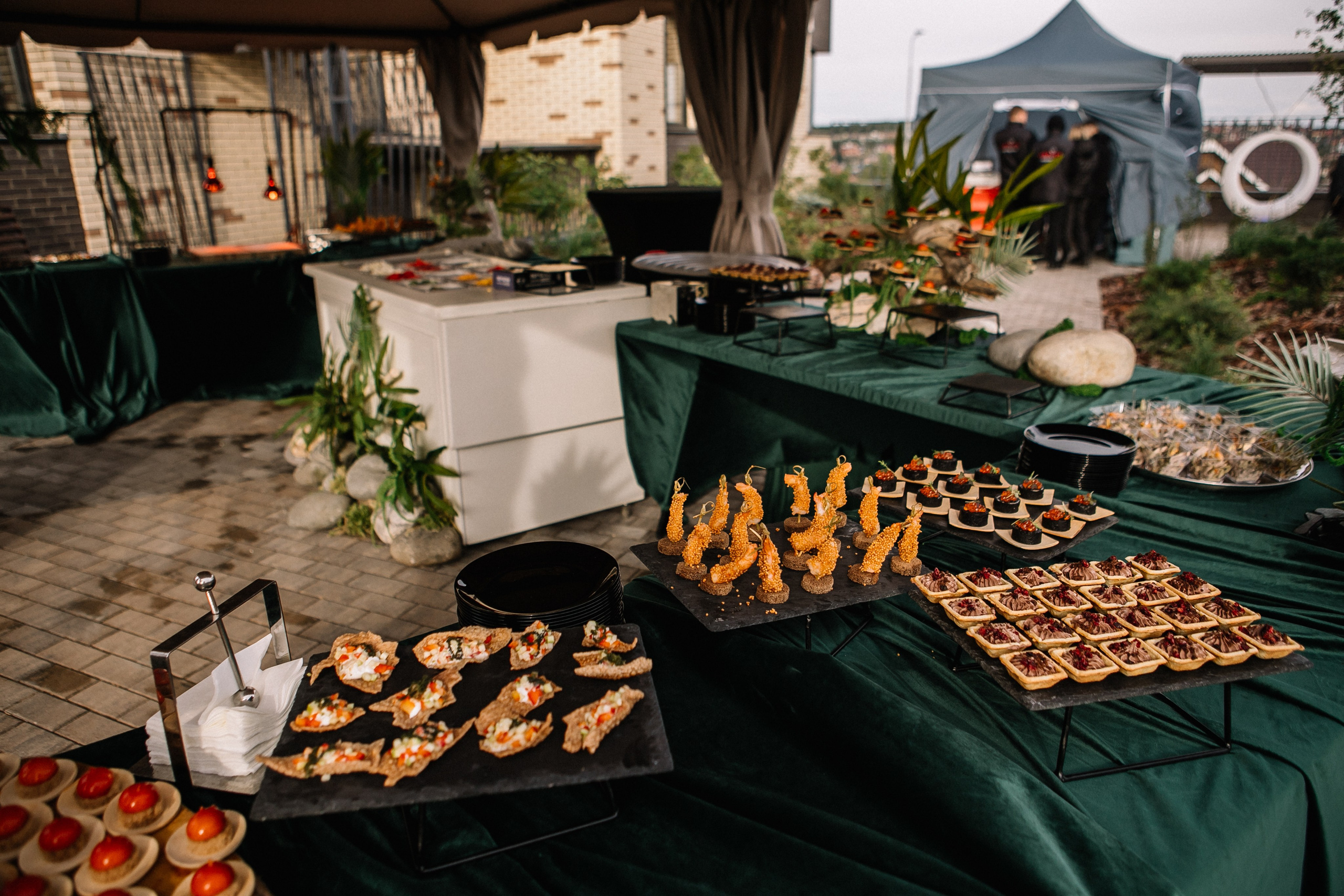 Презентация в квартал стрижи от Восток Центр Иркутск. Фотограф в Иркутске Анастасия Кись. Студийная фотосессия беременности в тканях Иркутск. Семейная фотосессия, ПОРТРЕТ «ПОКОЛЕНИЕ»