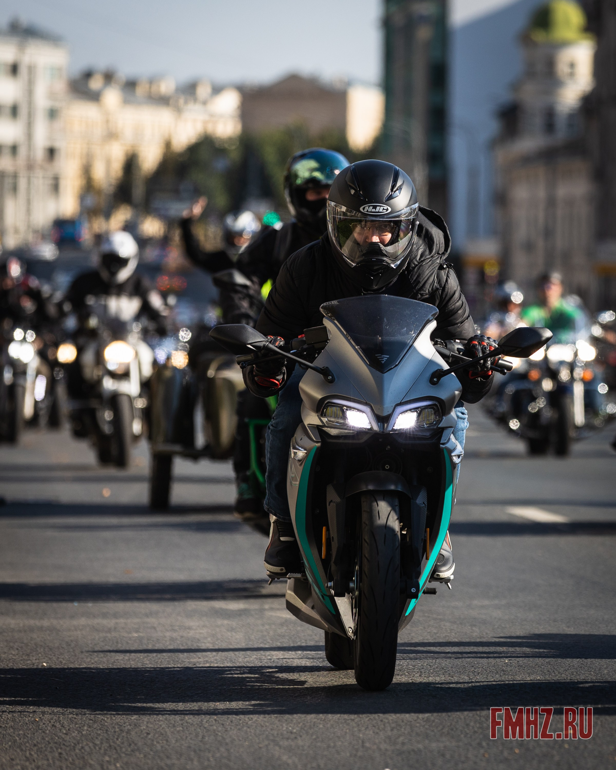 Закрытие Мотосезона 2023 на проспекте Академика Сахарова. Фотограф Владимир Охрименко