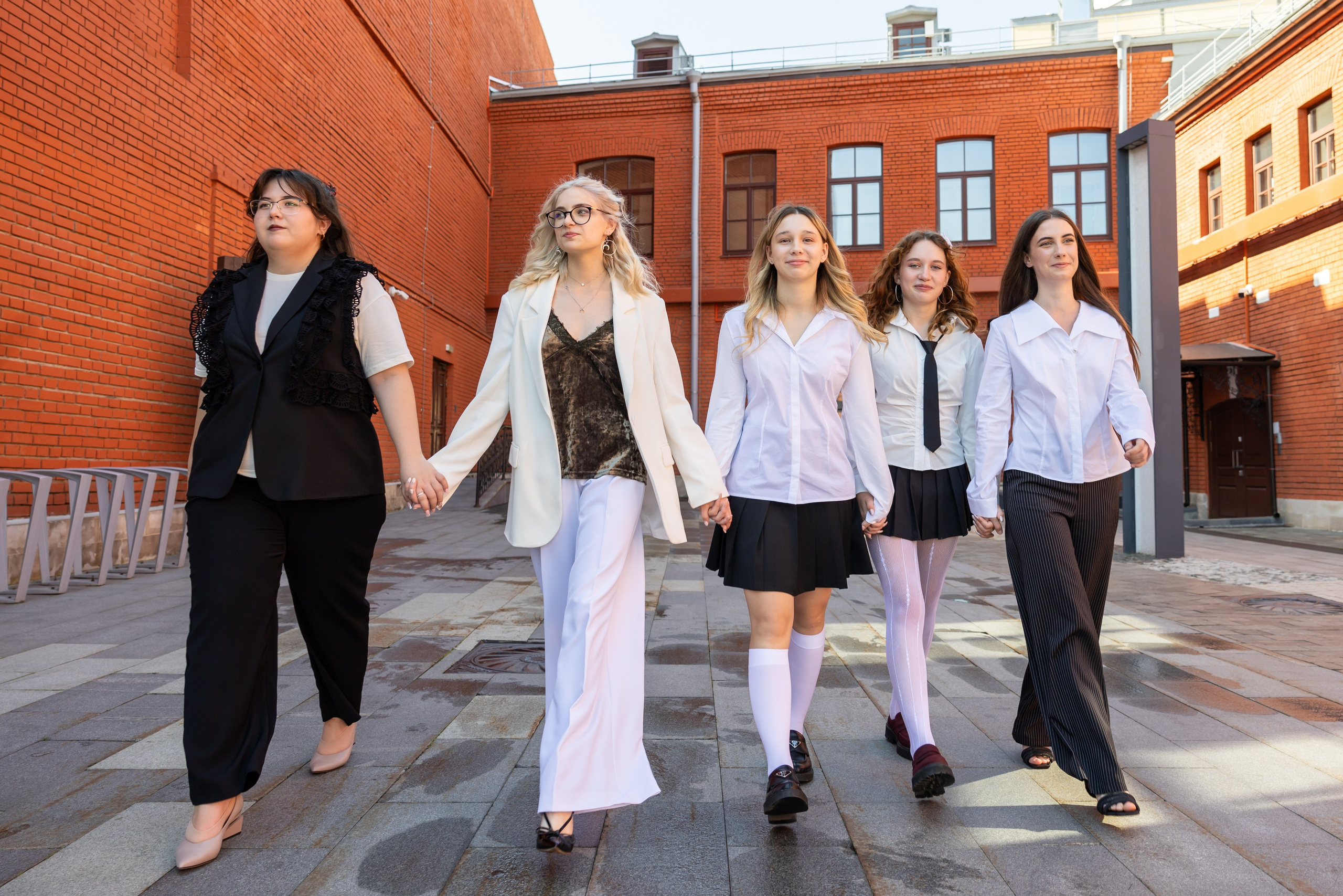 Школьная прогулка. Свадебная фотосъёмка в Москве, Туле