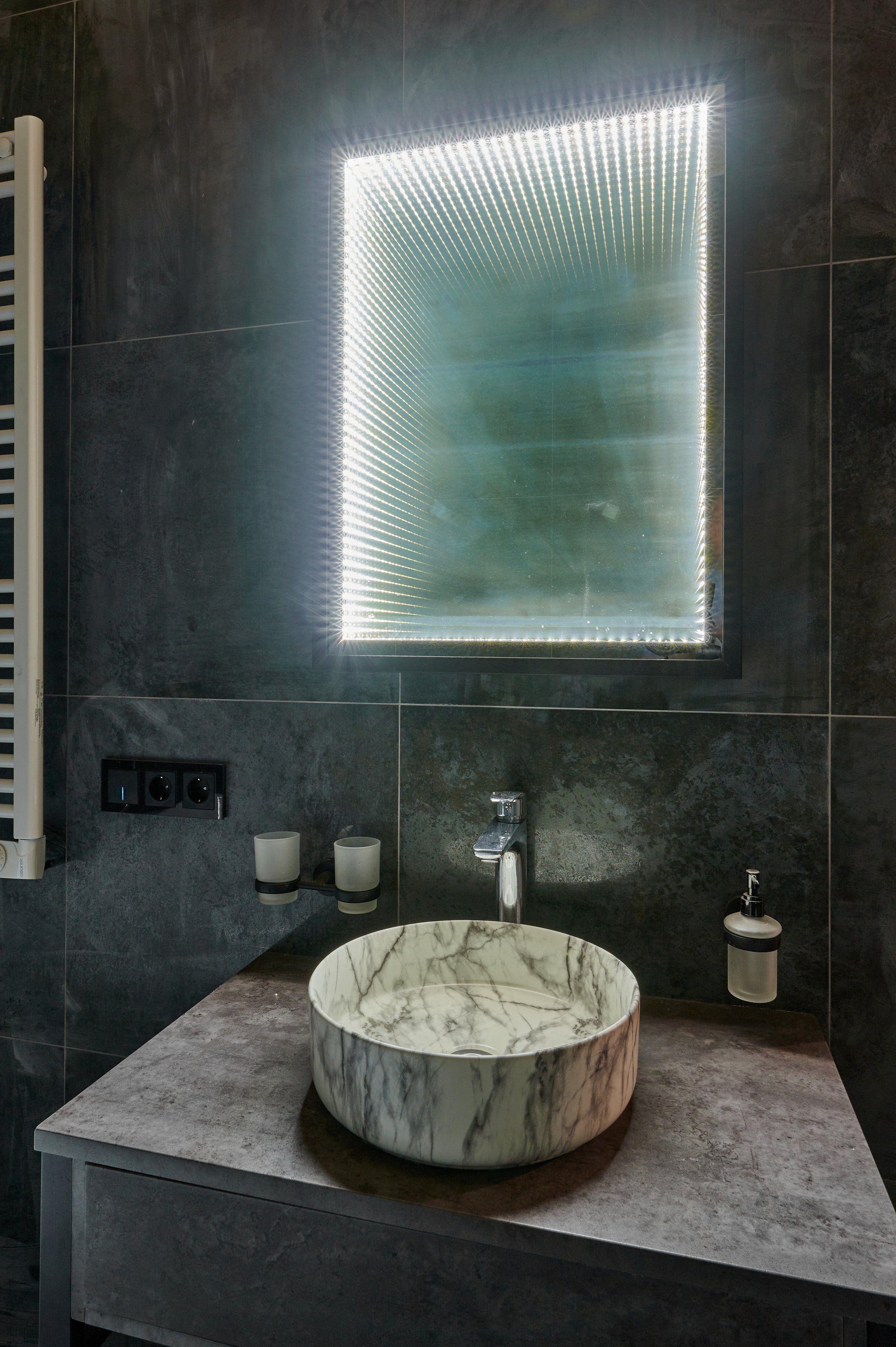 раковина зеркало с подсветкой 