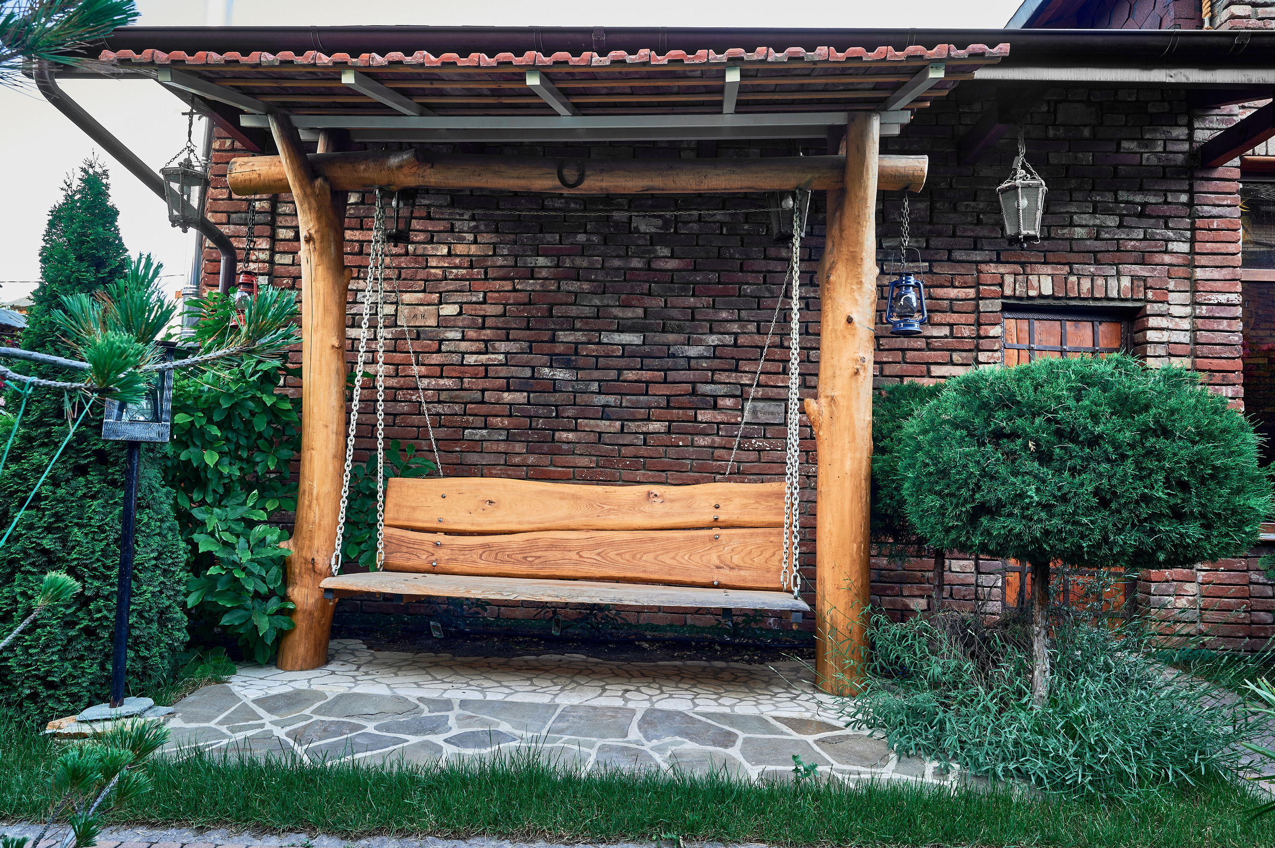 качелька деревянный стиль 