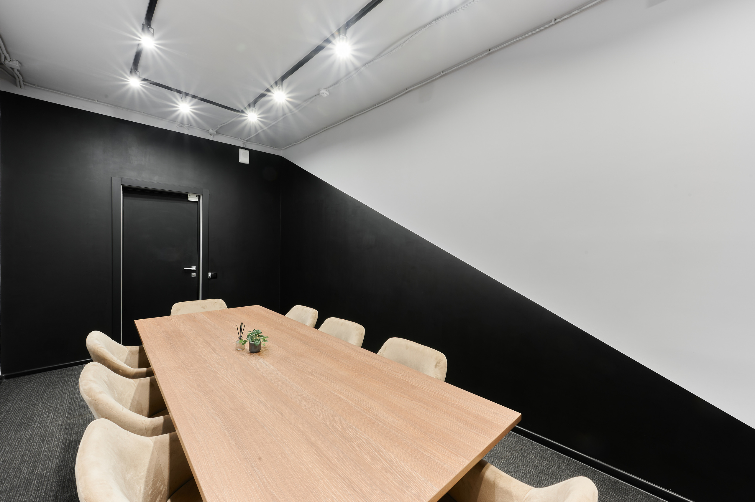 Work invest study. Интерьерный фотограф в Краснодаре