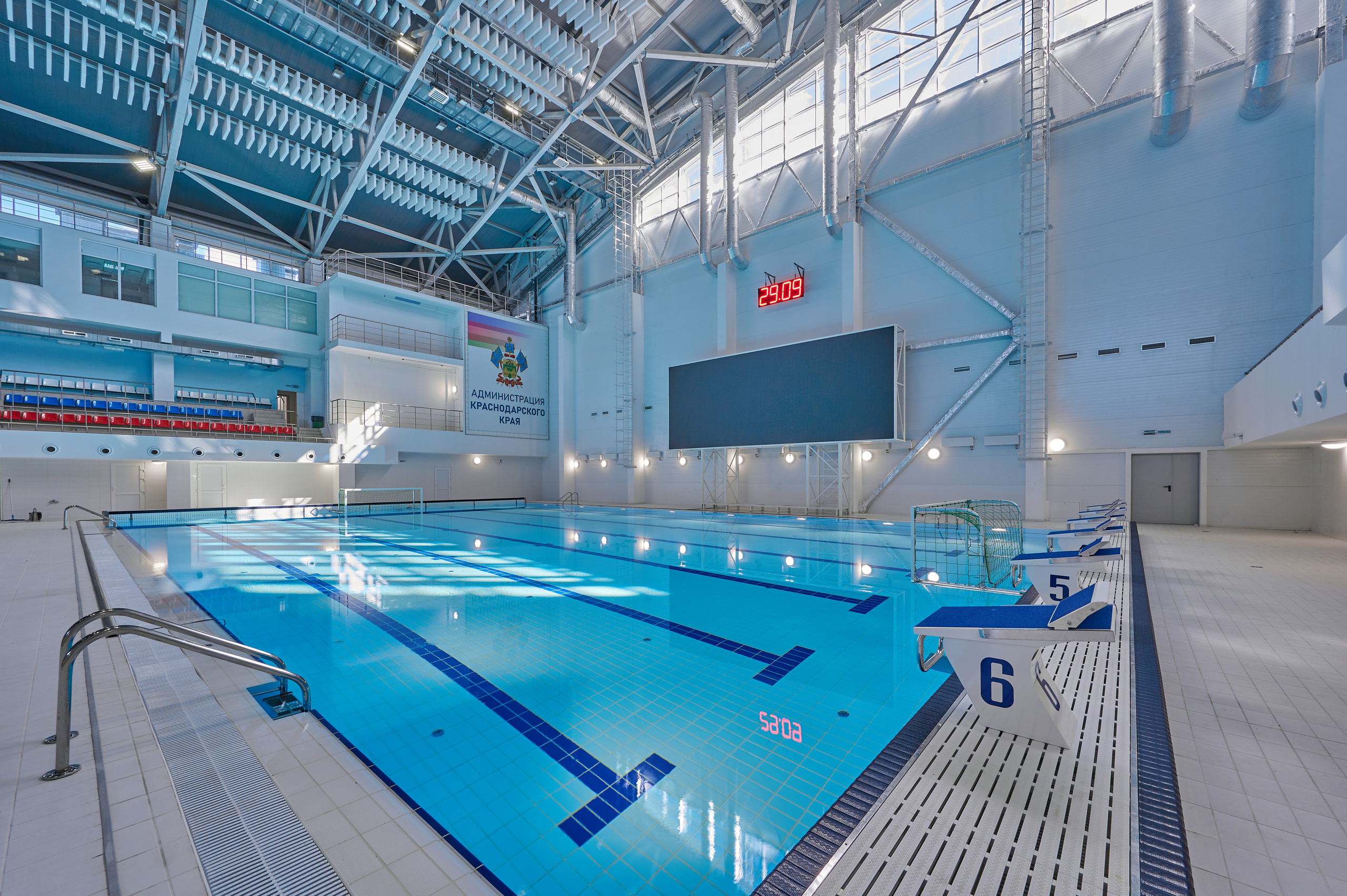 Спортивный водный комплекс. Интерьерный фотограф в Краснодаре