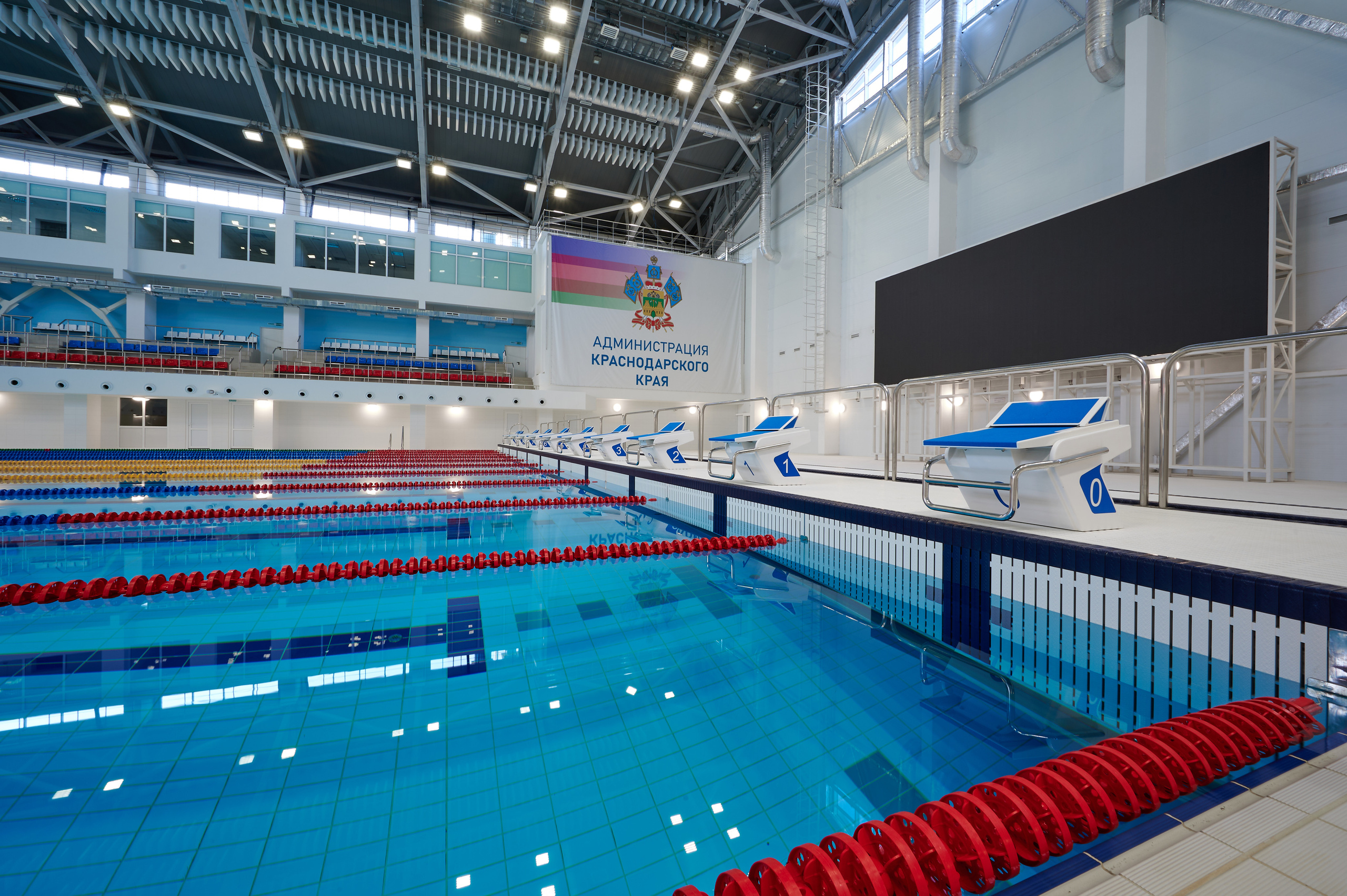 Спортивный водный комплекс. Интерьерный фотограф в Краснодаре