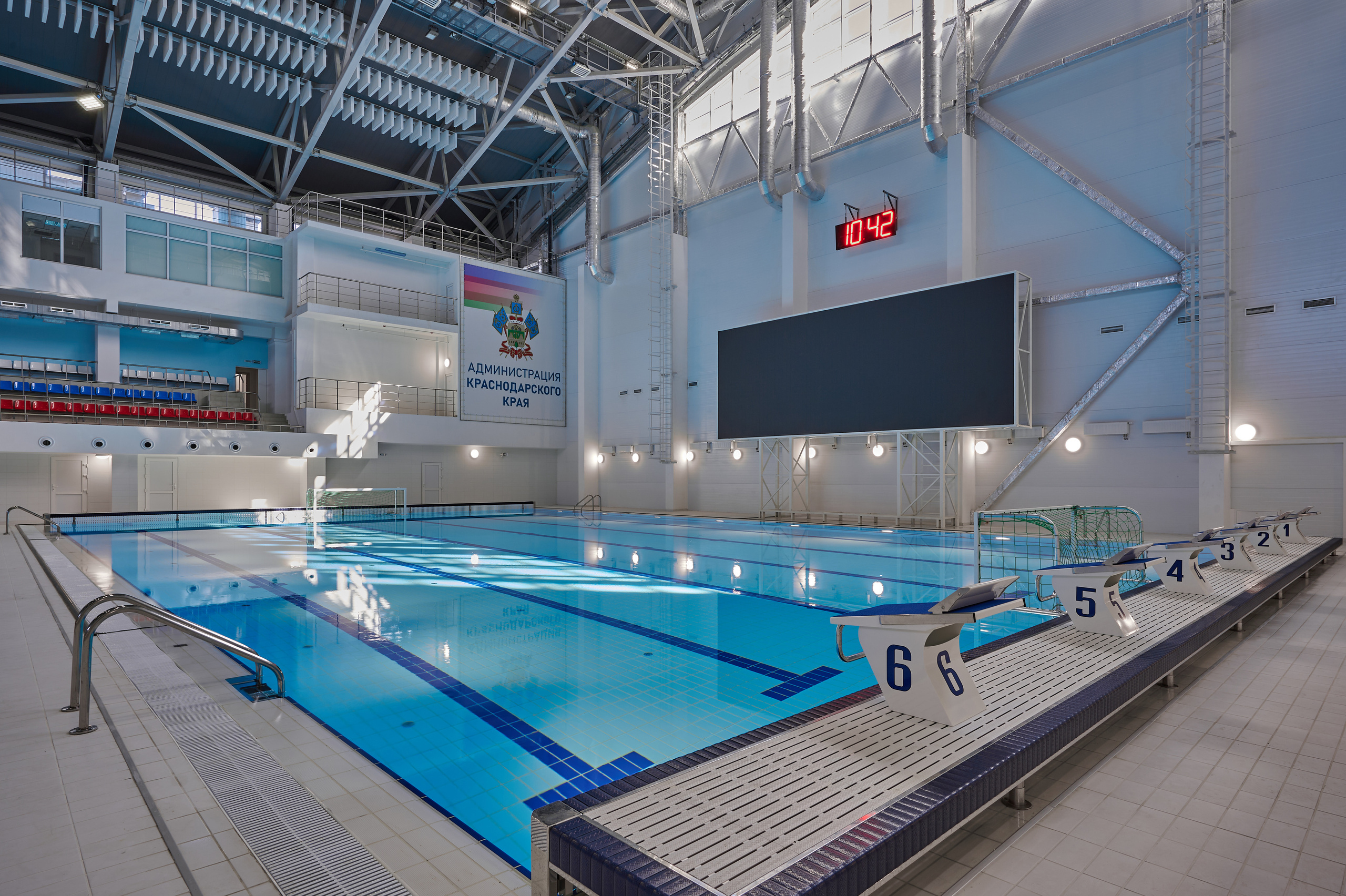 Спортивный водный комплекс. Интерьерный фотограф в Краснодаре