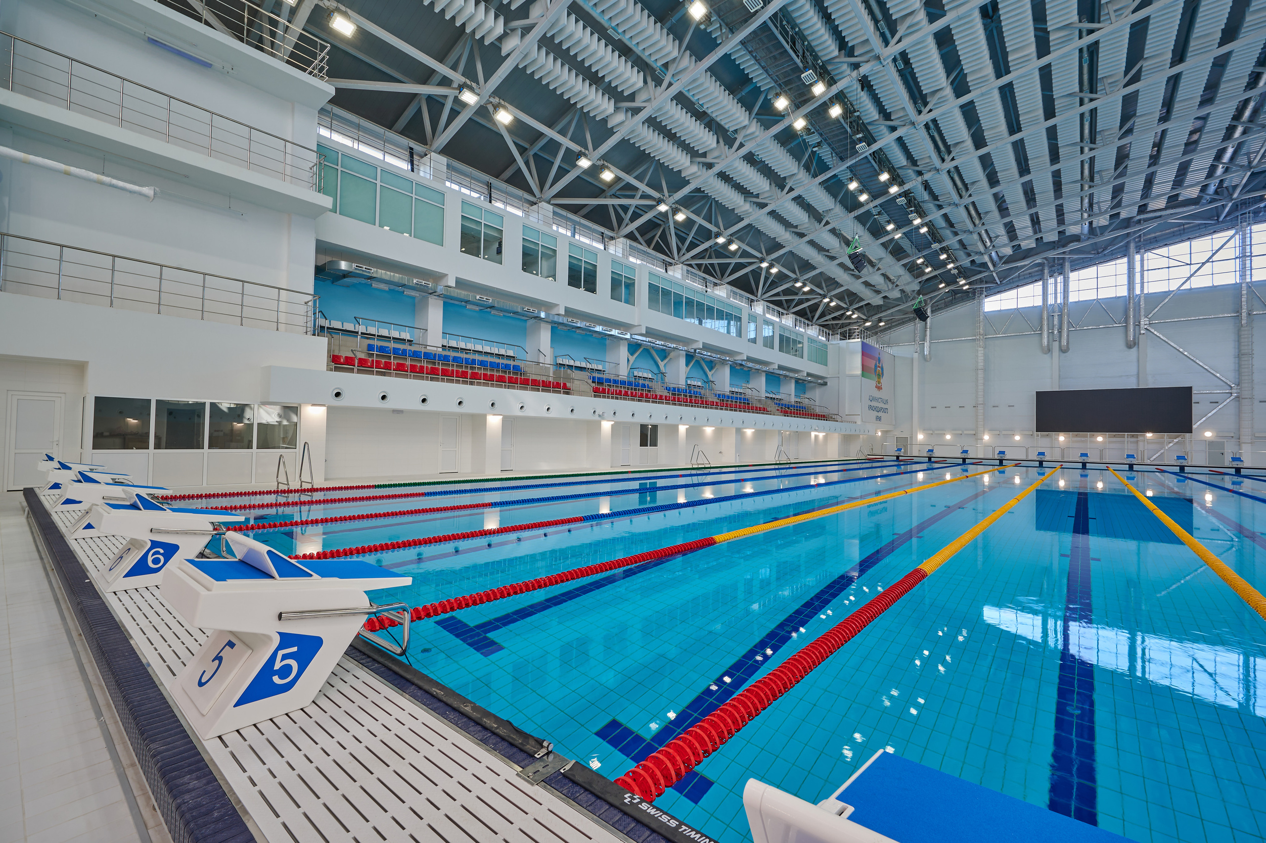 Спортивный водный комплекс. Интерьерный фотограф в Краснодаре