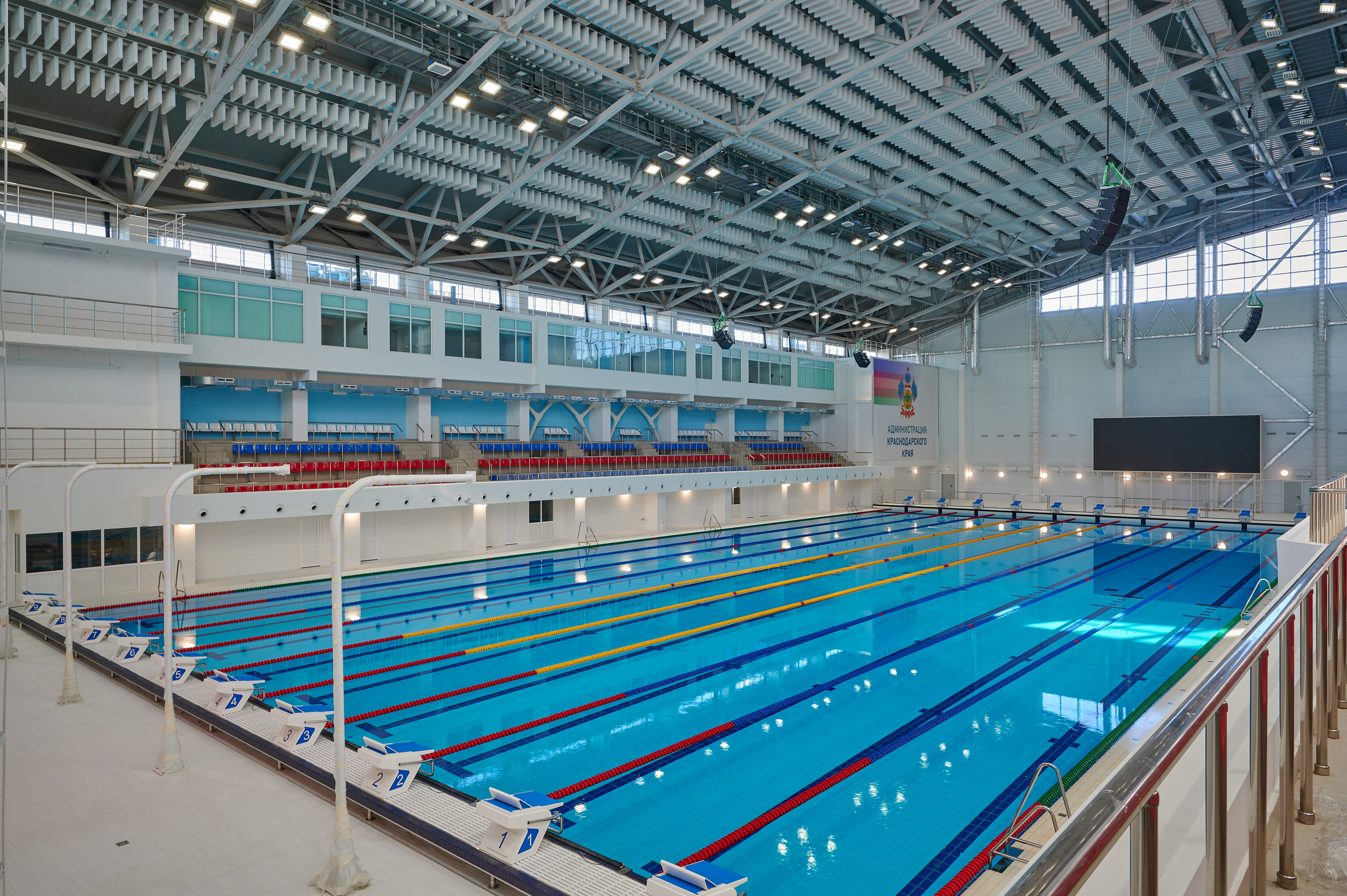 Спортивный водный комплекс. Интерьерный фотограф в Краснодаре