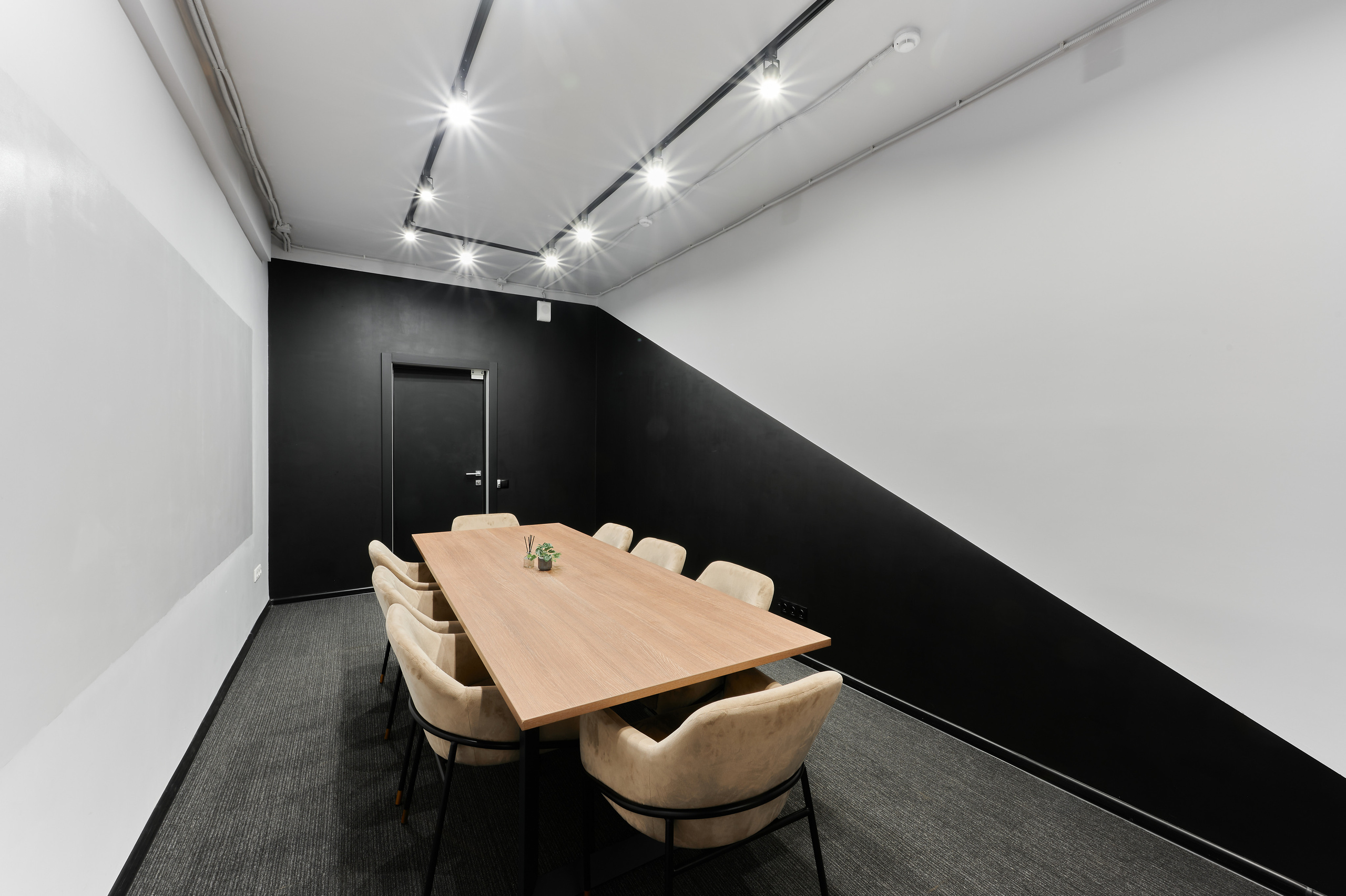 Work invest study. Интерьерный фотограф в Краснодаре