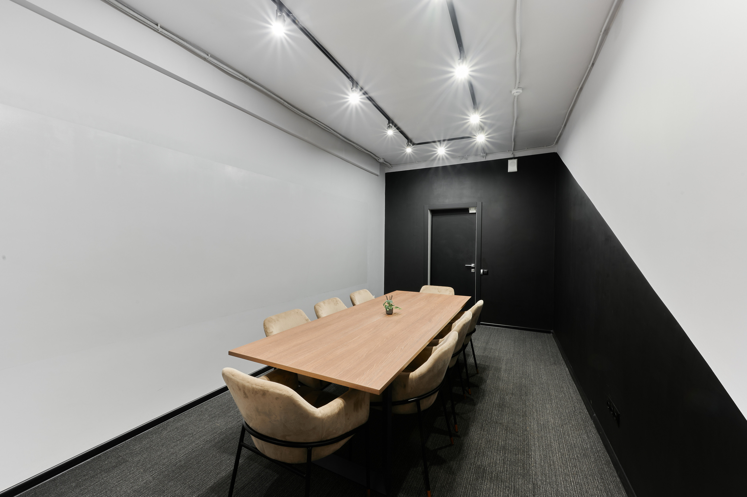 Work invest study. Интерьерный фотограф в Краснодаре