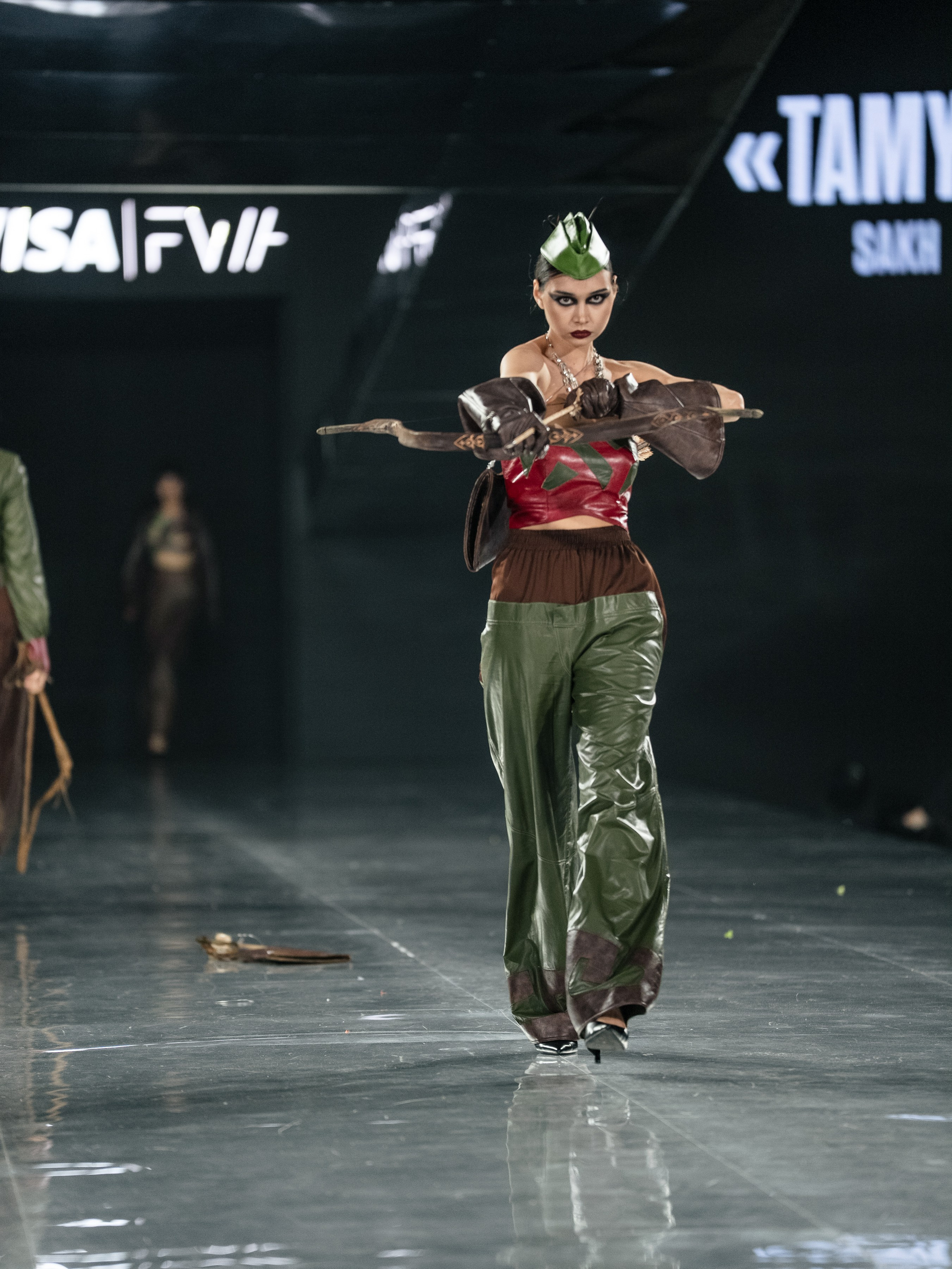 Visa Fashion Week SAKH. Сайт Алматинского НЮ АРТ, будуар и фэшн фотографа Дениса Карпенко