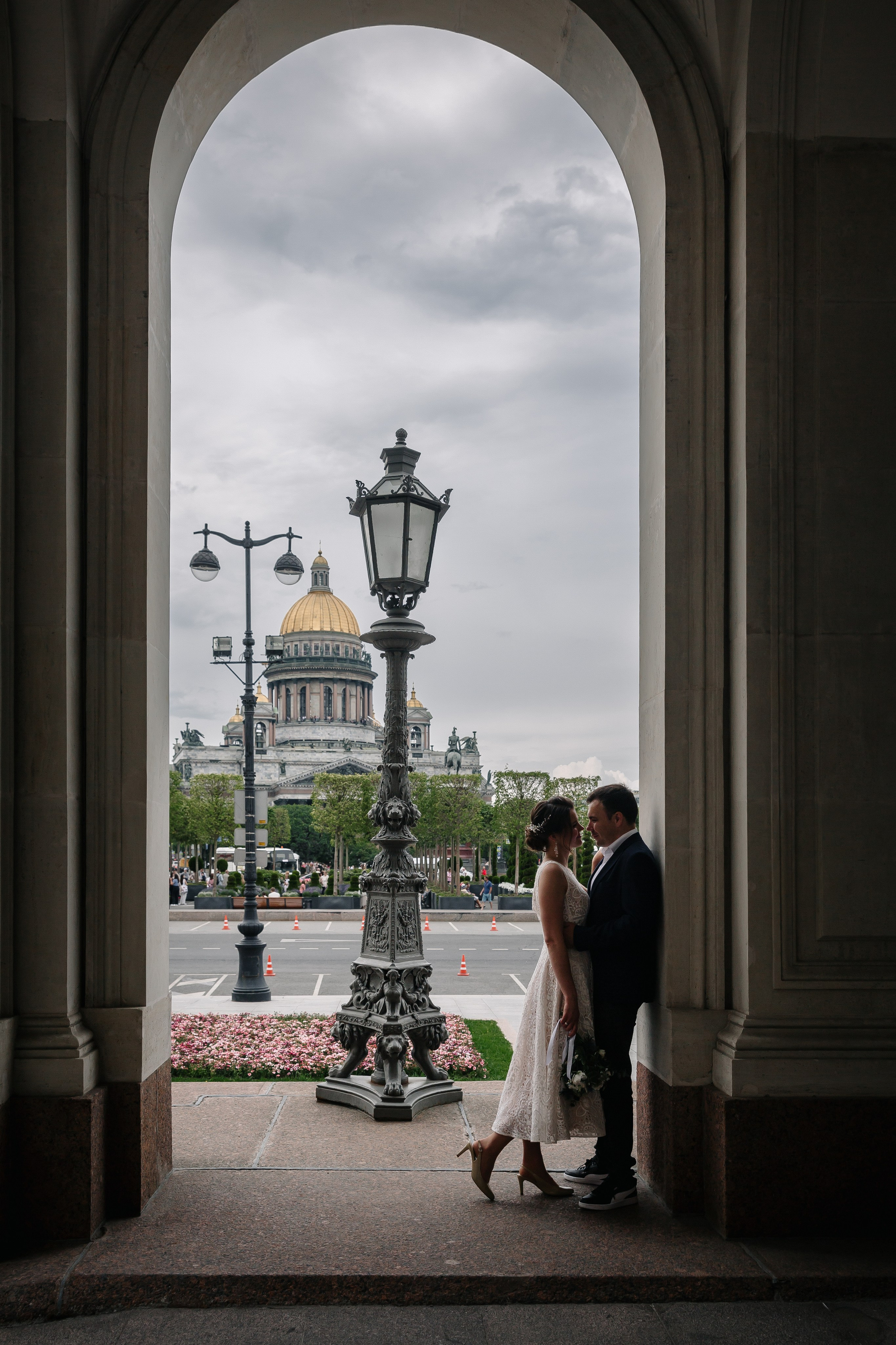 ДВОРЕЦ № 1 | Июль, Исаакиевская площадь. Свадебный фотограф в Санкт-Петербурге Полина Корзухина