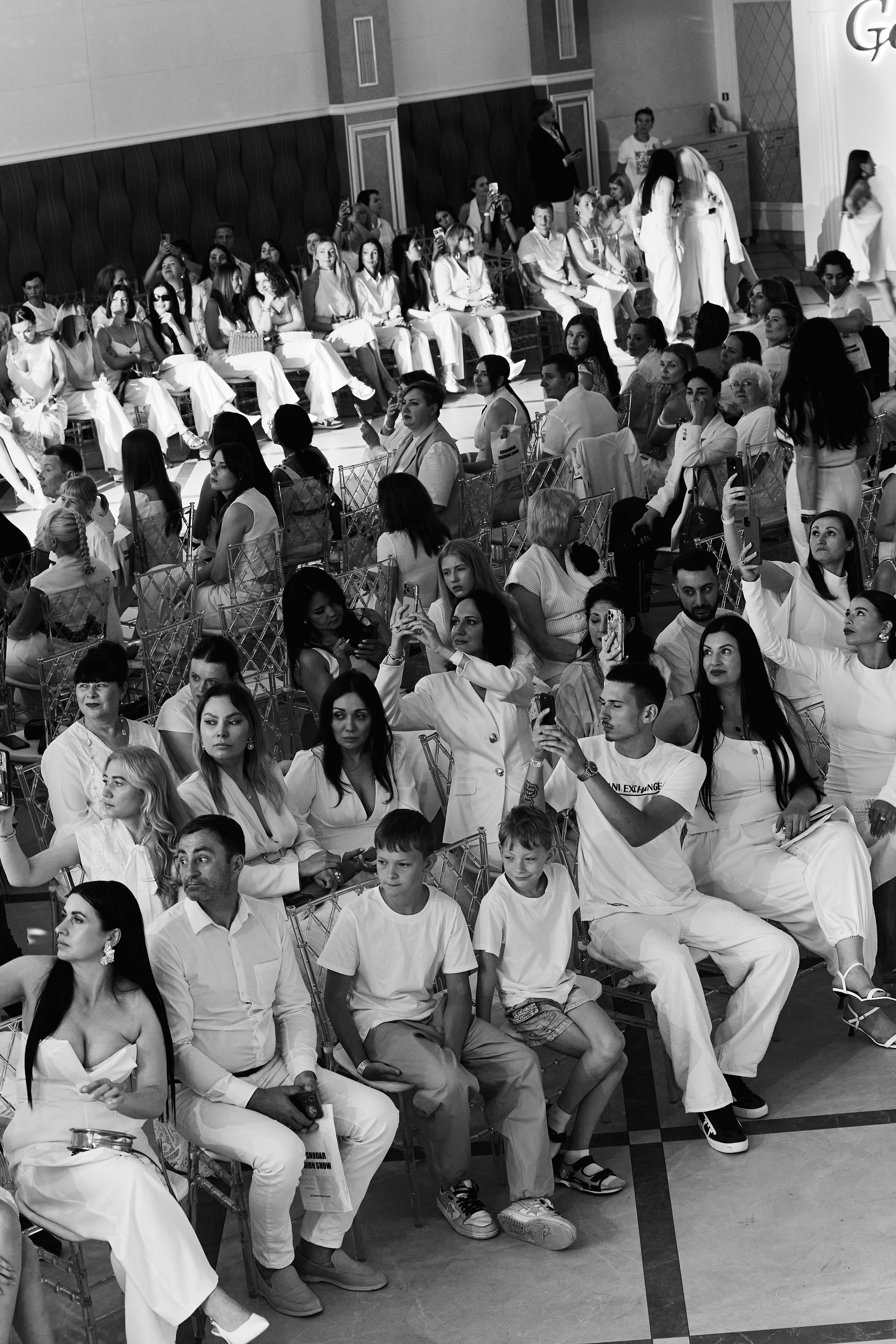 KRASNODAR FASHION WEEK 14.06. Свадебный репортажный фотограф краснодар максим дремов дрёмов фотосессия студия цена