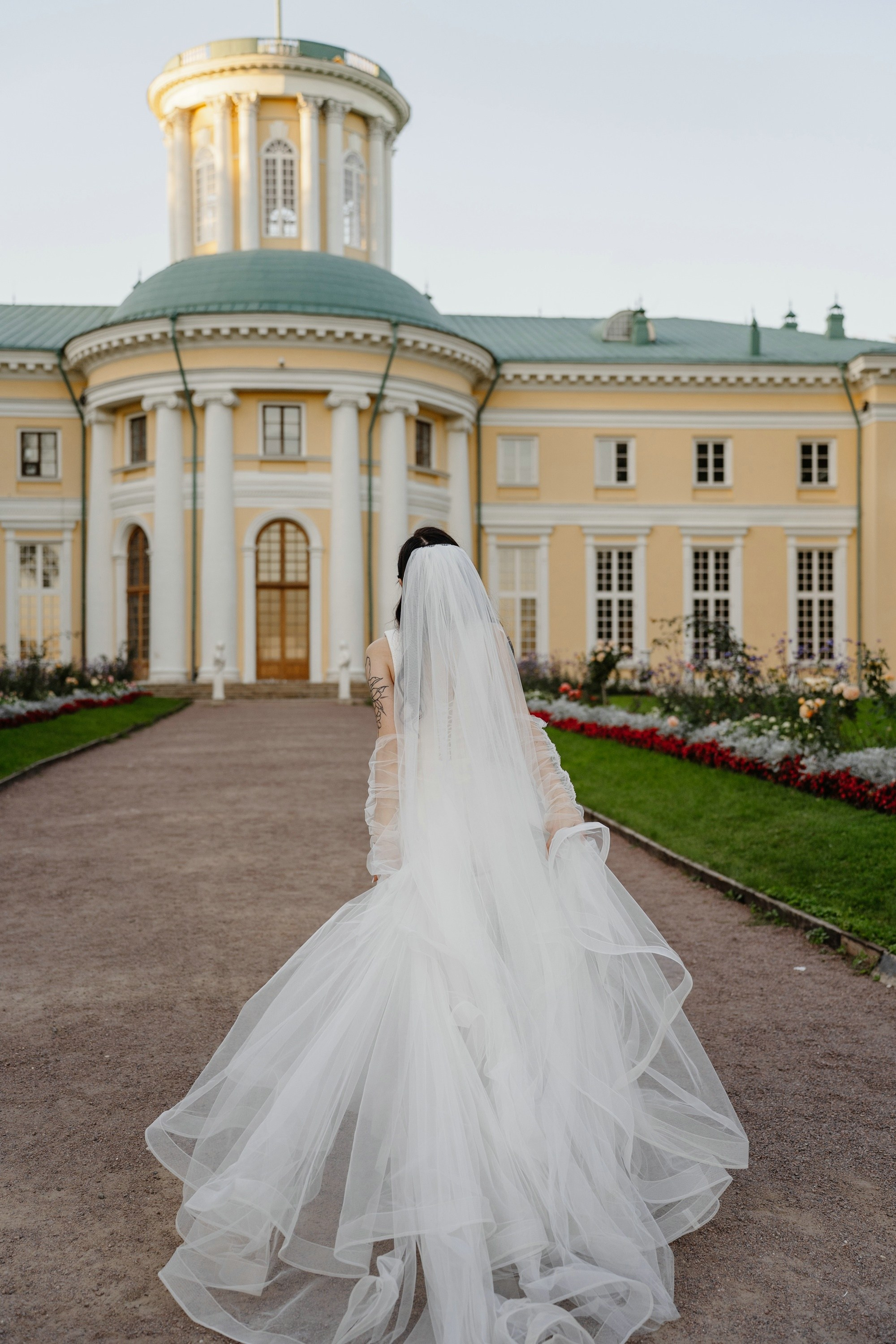 Свадьба в усадьбе Архангельское. Свадебный и семейный фотограф в Москве Светлана Зоткина