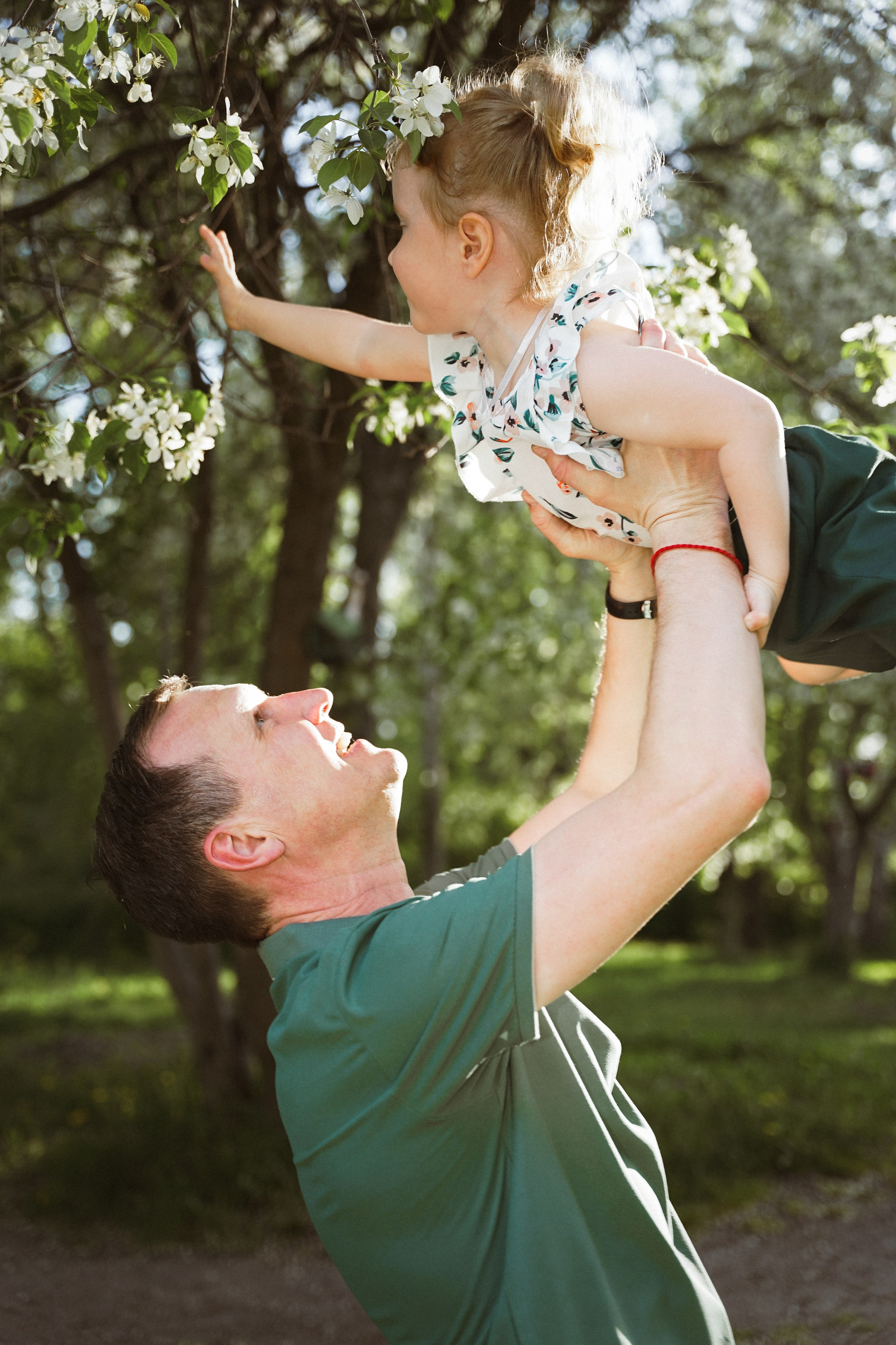 Семейная съемка с ребенком в парке Екатеринбурга