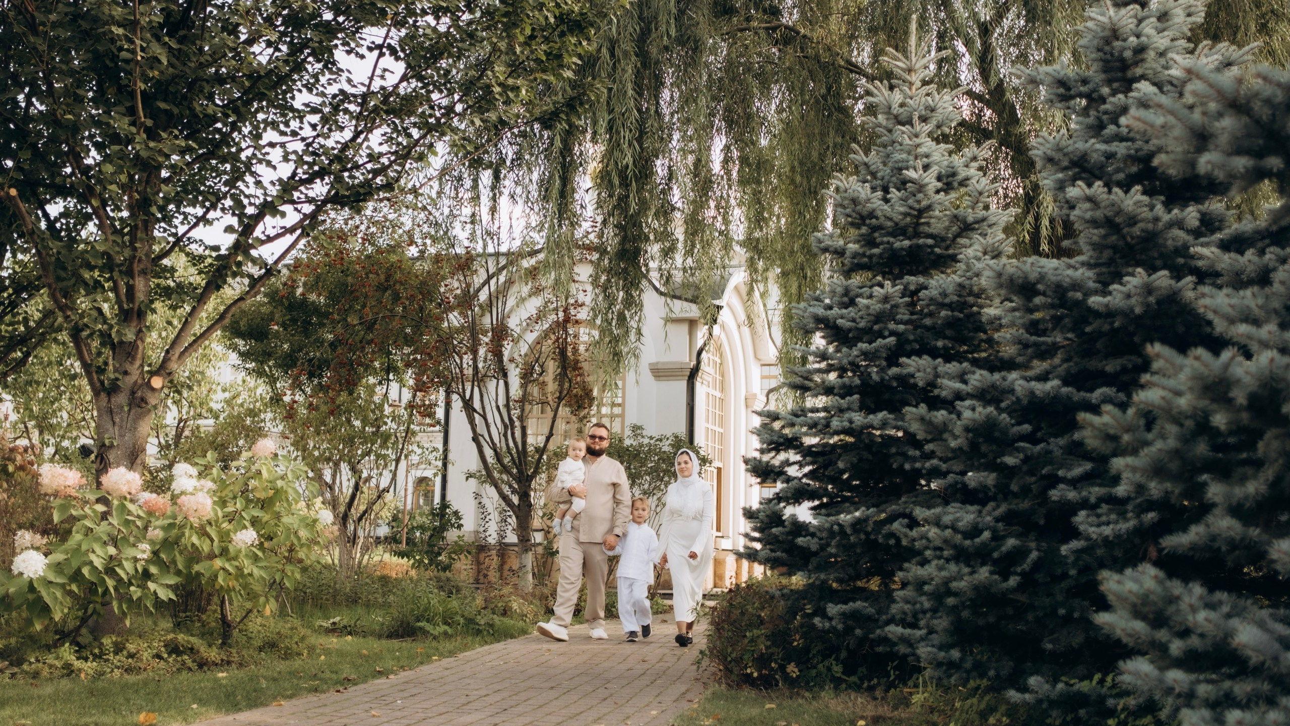 Крещение Дмитрия и Тихона. Главная