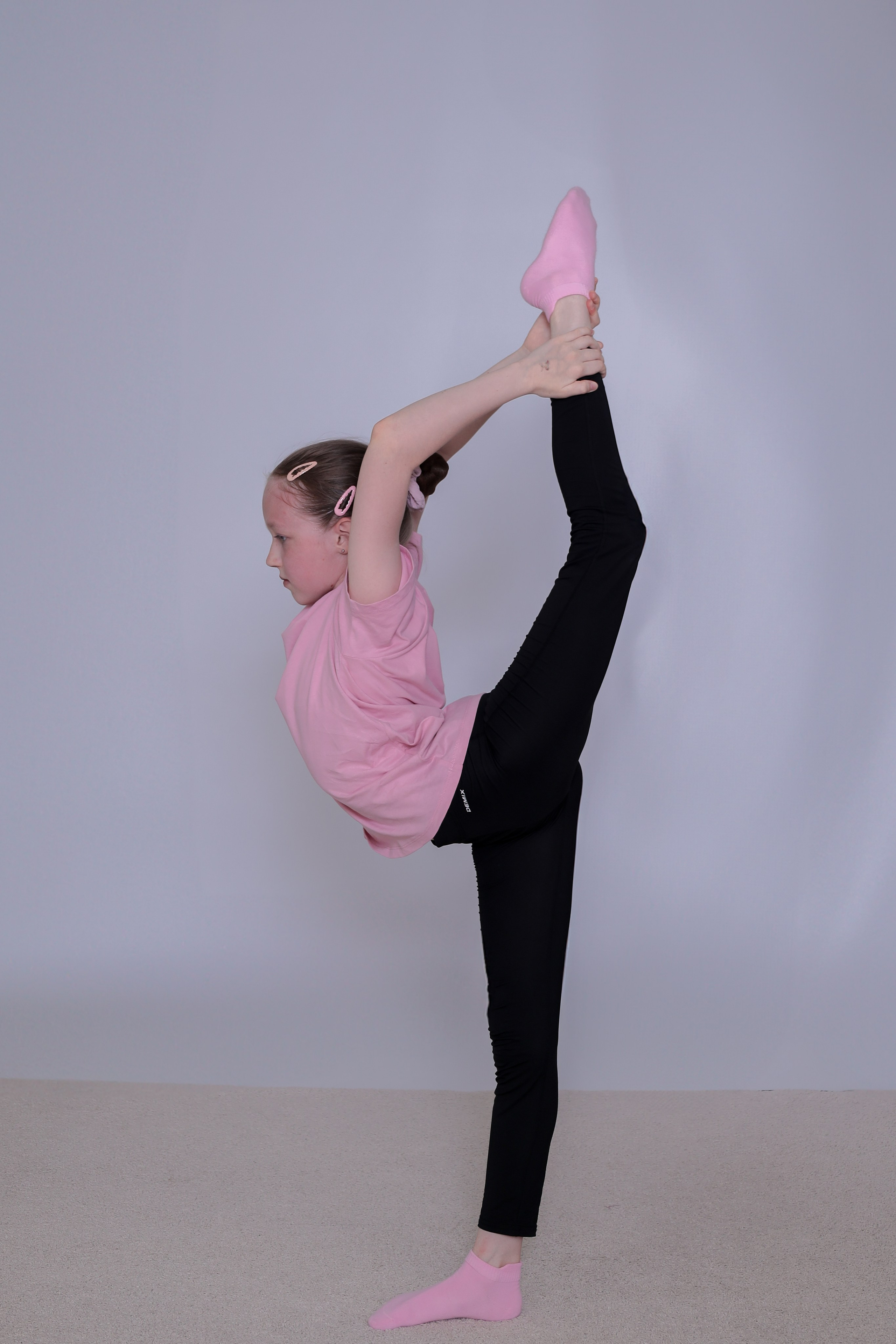 Детская аэройога. Фотограф Надршина Лилия