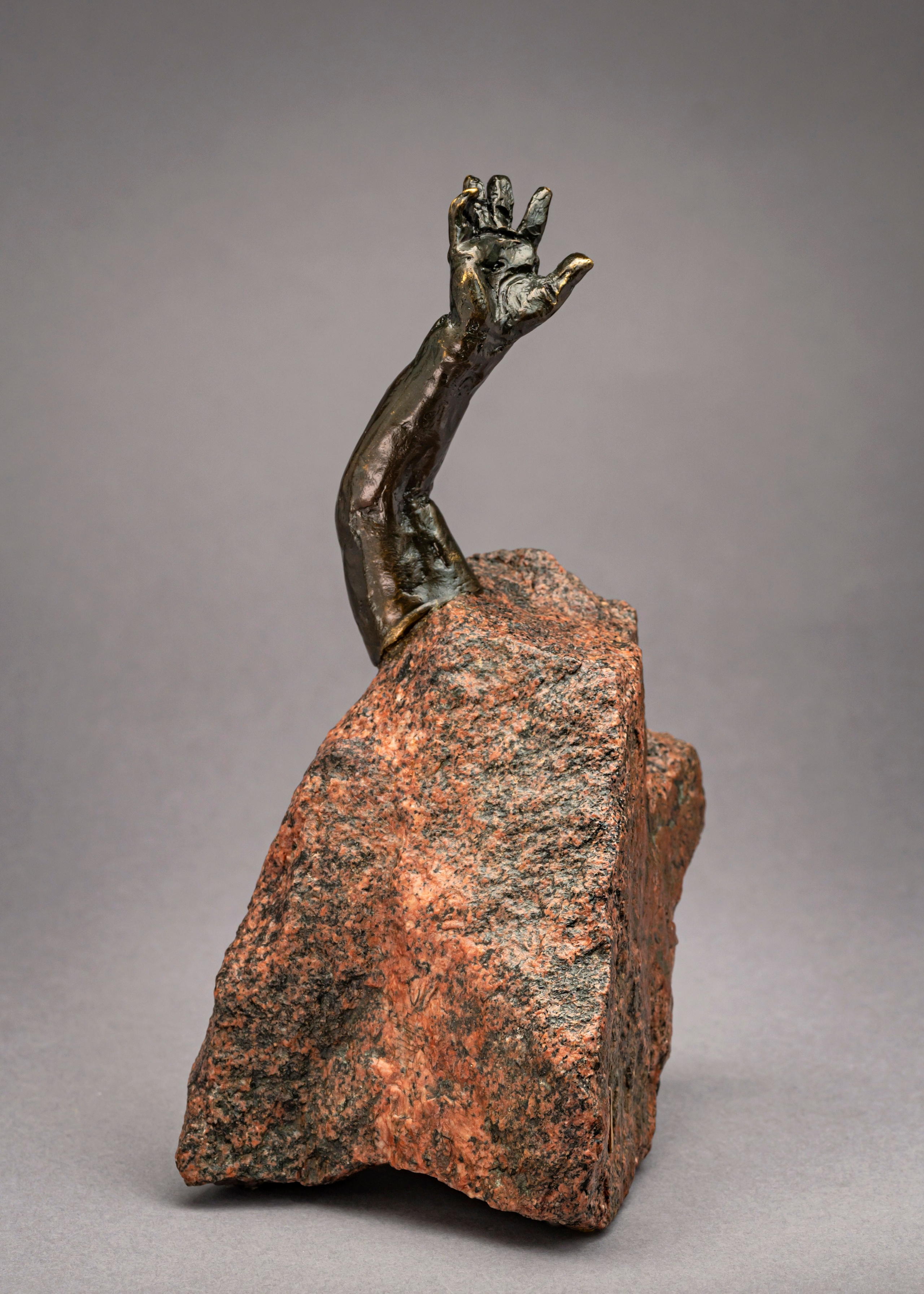 «Мольба». Художественная скульптура, для коллекционирования и формирования пространства интерьера и экстерьера