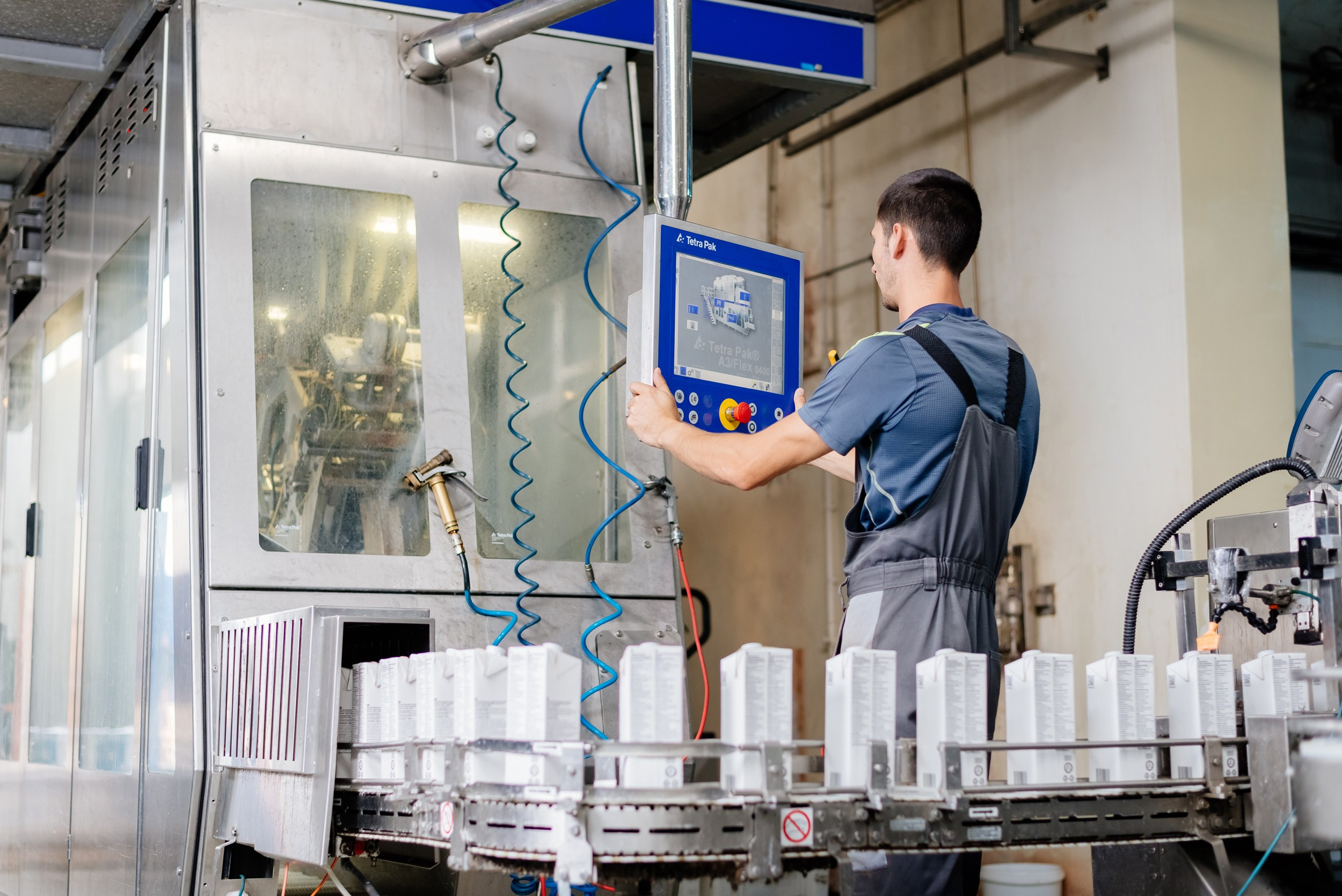 Молокозавод. Город Кропоткин, Краснодарский край. Промышленный фотограф в Ростовской области Владимир Яковенко