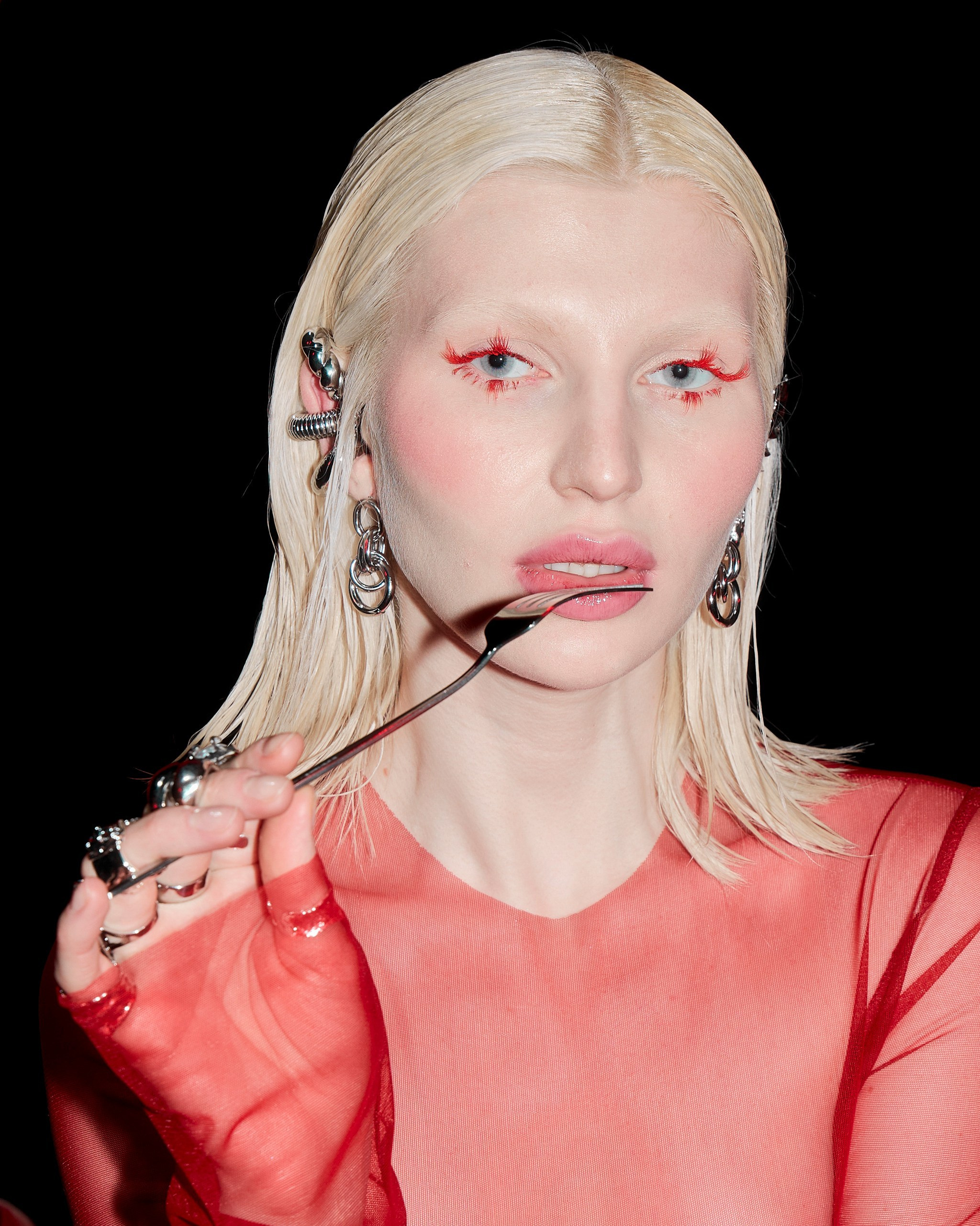 Главная. Профессиональная модель и блогер Сандра Капшук