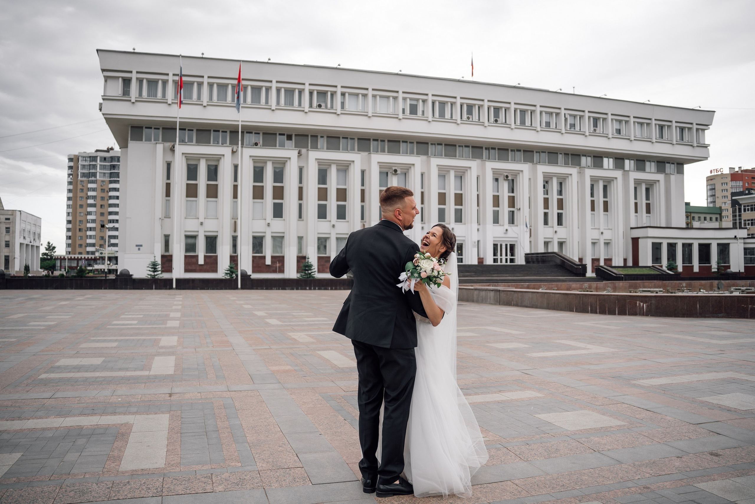 Свадебный день Яны и Максима, прогулка в лесу, Картинная галерея в Тамбове. Свадебный фотограф в Тамбове Павел Четвертков