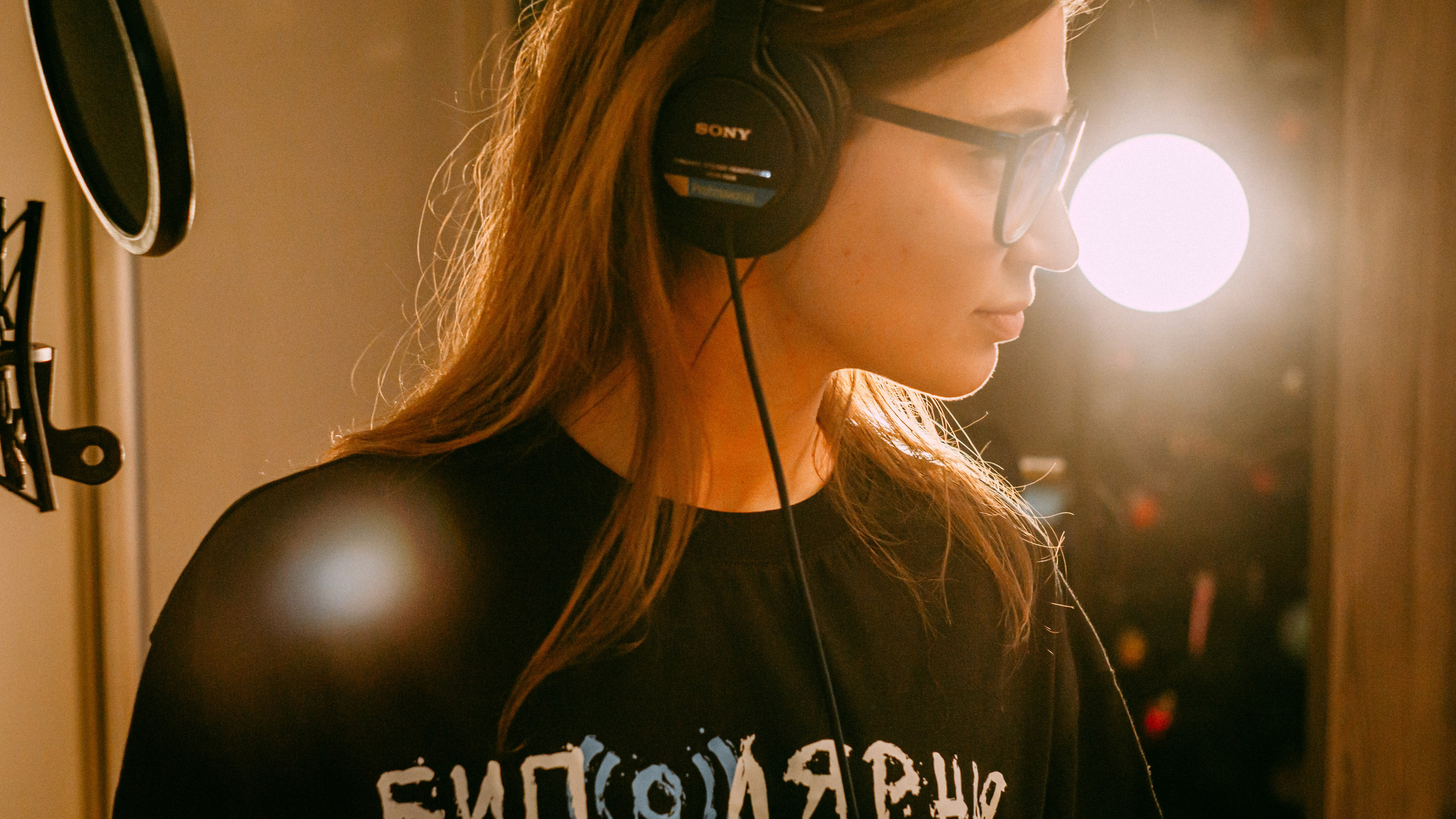 Фотосъемка записи песни в студии. ФОТОГРАФ В МОСКВЕ ЛЮДМИЛА СТРОКОВА