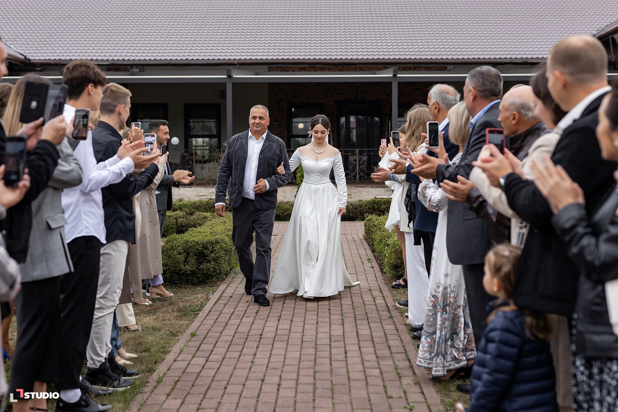 Дмитрий и Арминэ 2023. Фотограф Соловьев Денис в Московской и Владимирской области