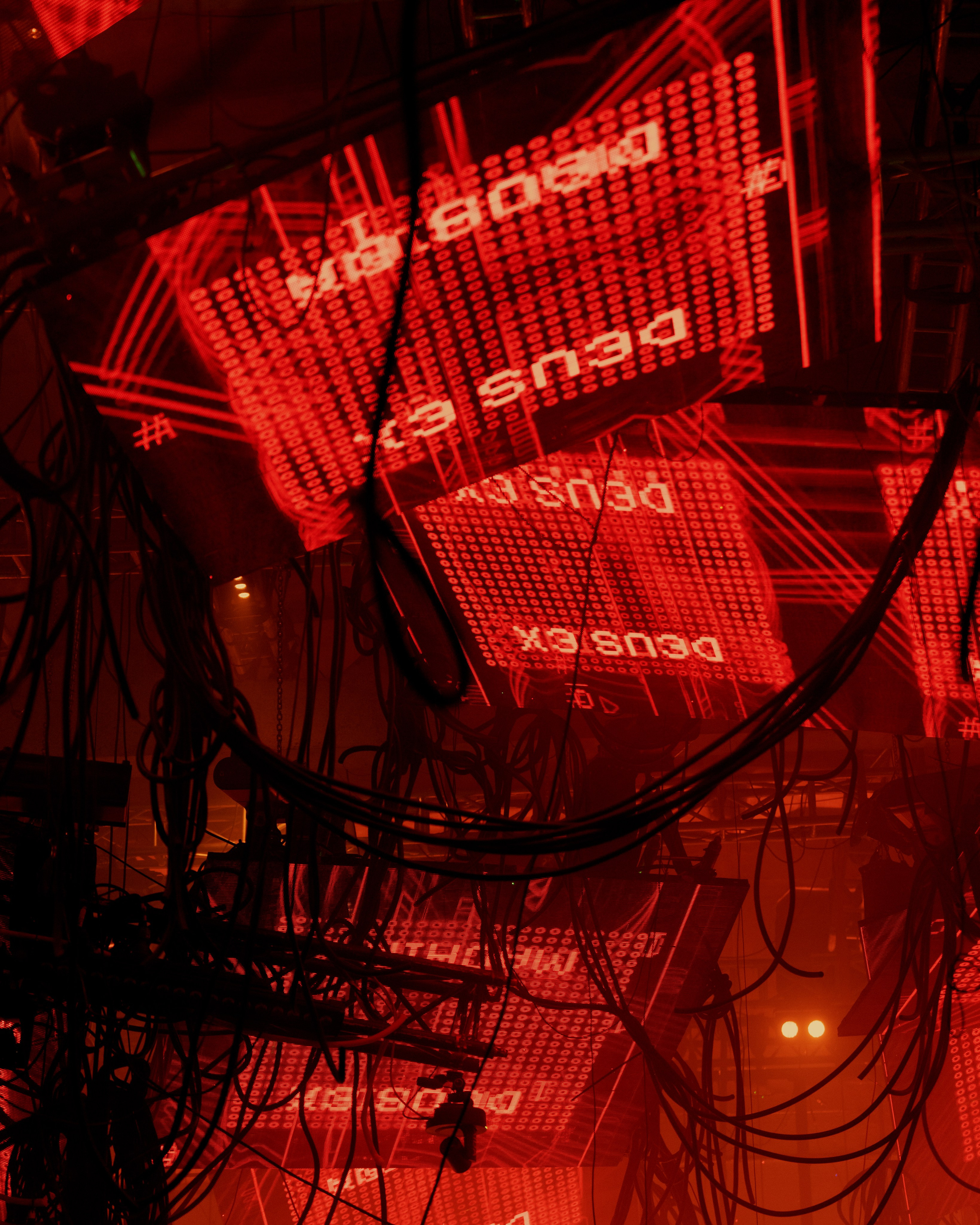 Outline 2024. @tomrus: Рустам Шагиморданов — фотограф