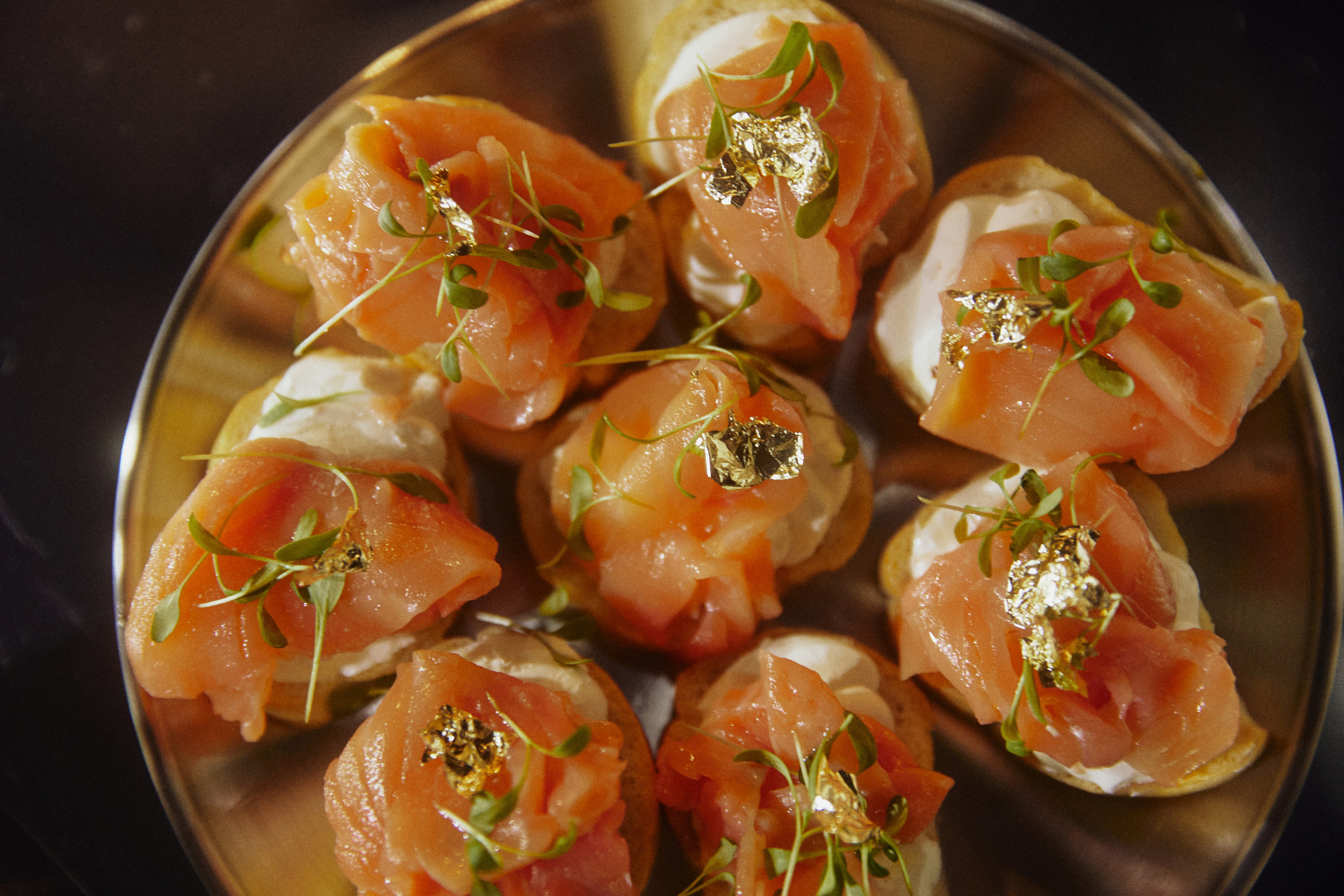 REFLECTIONS: A TRAIL OF FEELINGS. Дмитрий Мазуркевич: Профессиональный Репортажный Фотограф