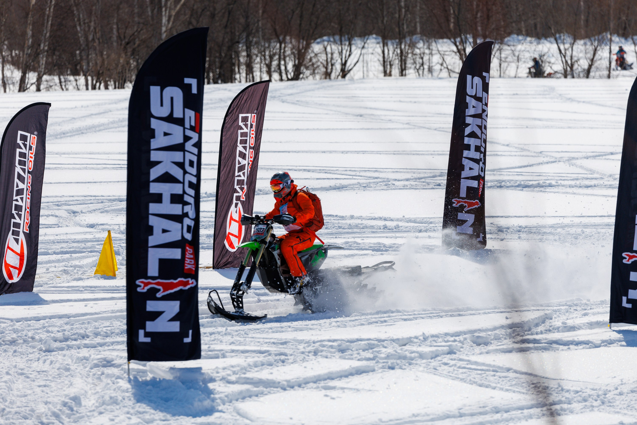 Чемпионат Экстрим Эндуро на сноубайках. Свадебный, семейный и репортажный фотограф в Южно-Сахалинске Артур Петросян