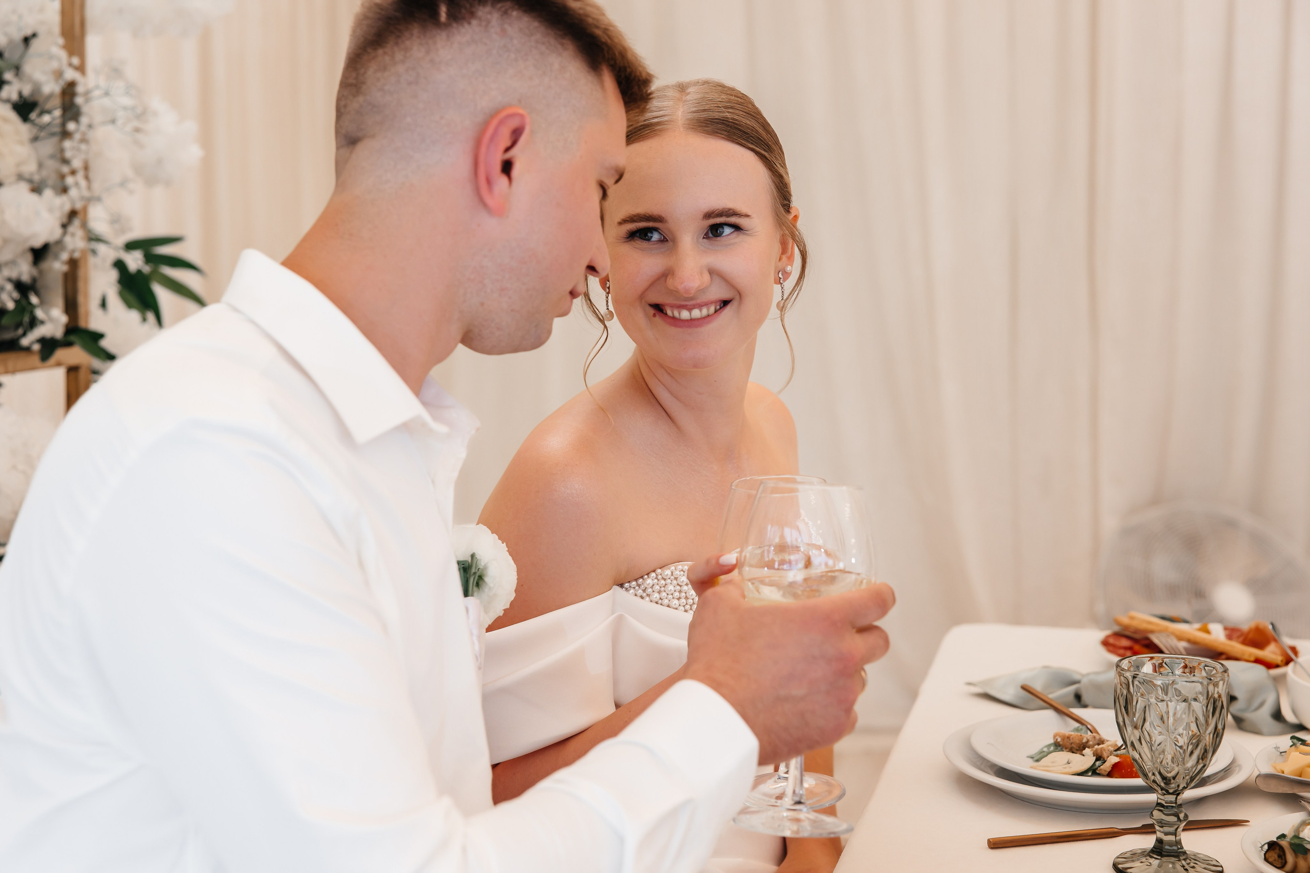 Анонс свадьбы Юлии и Игоря. Городская лавстори в Севастополе. Свадебный фотограф в Крыму и Севастополе Ольга Баскакова