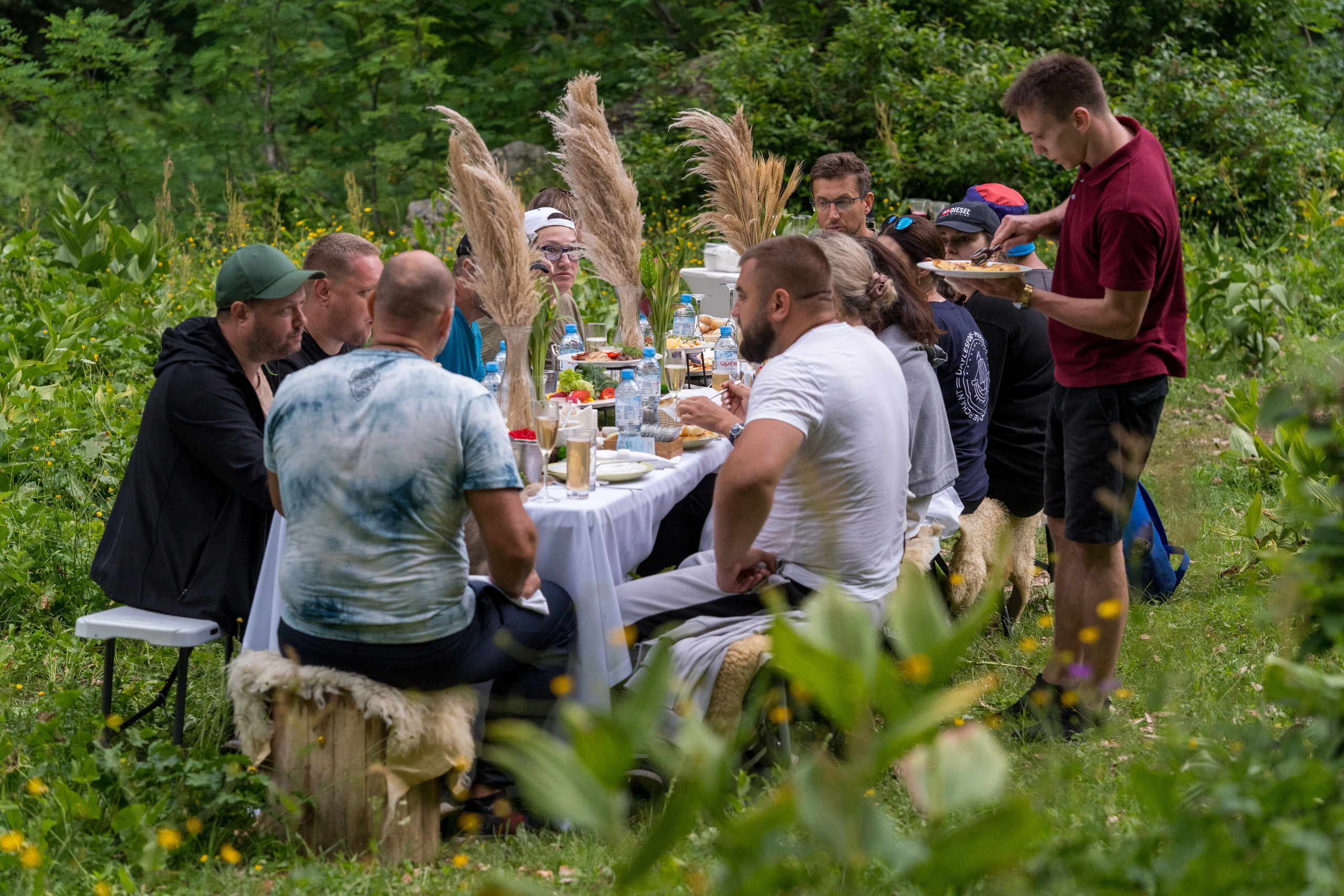 MICE мероприятие для компании «Доставка морем»: хайкинг к Ачипсинским водопадам. Репортажный фотограф в Красной Поляне и Сочи Павлюченко Екатерина