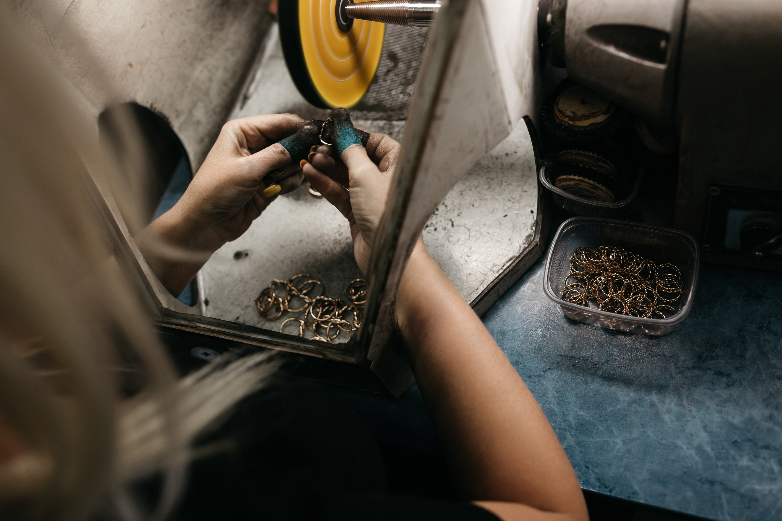 Промышленный репортаж ювелирного производства. Фотограф Олег Сотник