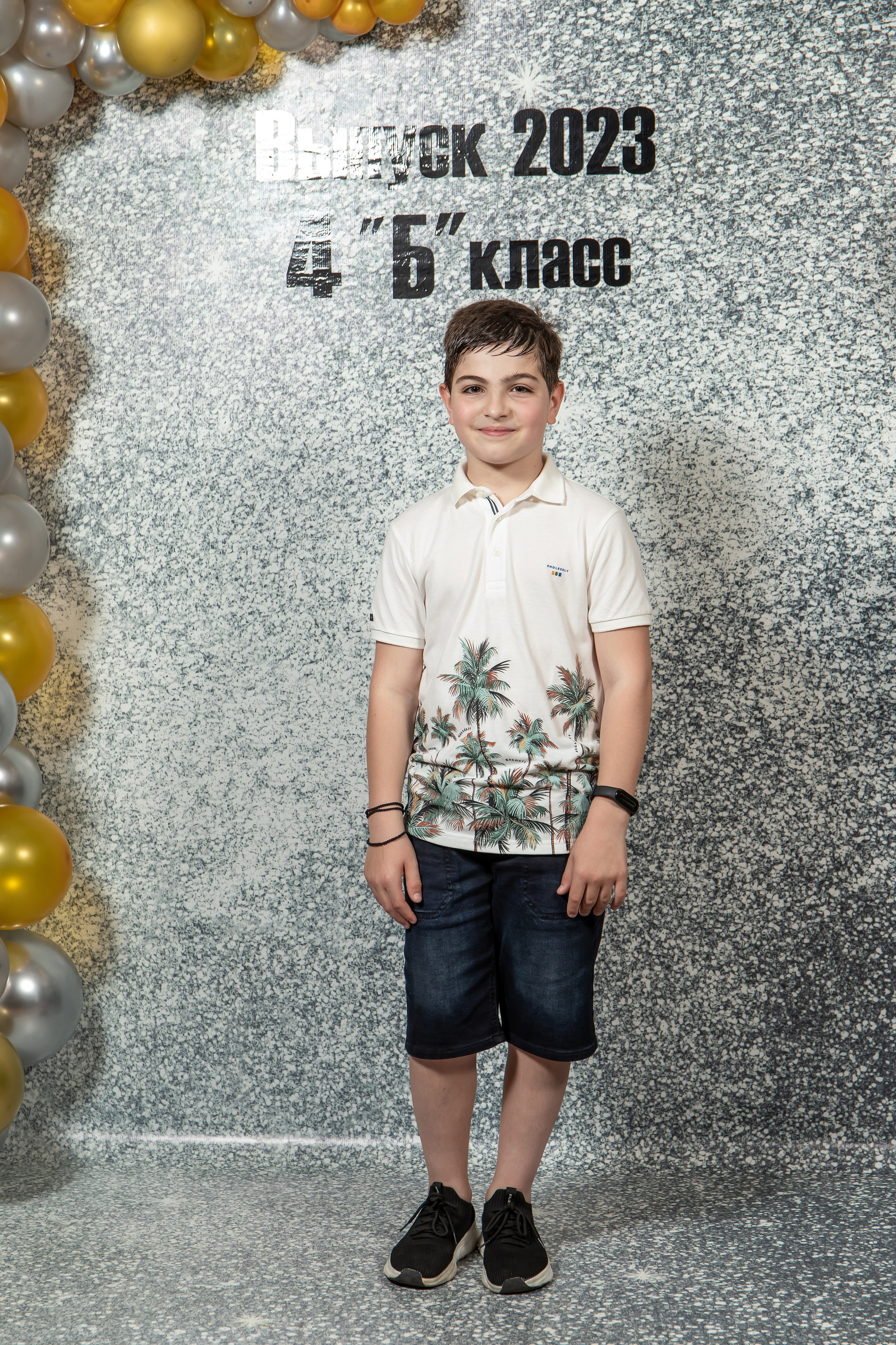 Выпуск 4Б 23 год. Семейный и свадебный фотограф в Геленджике Михаил Шматов