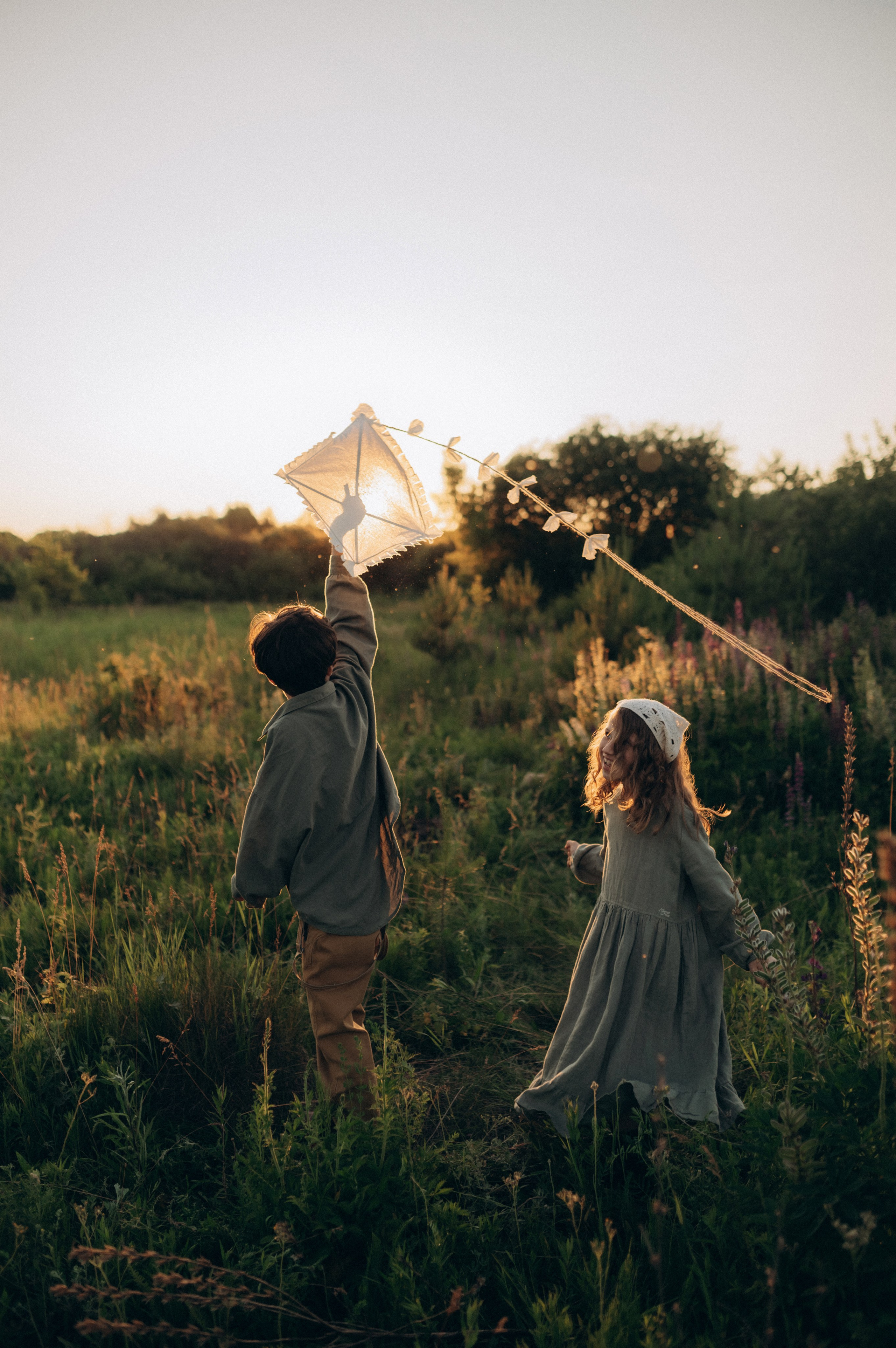 Соня и Захар — первая любовь и воздушный змей. Фотограф Мария Стрелкова