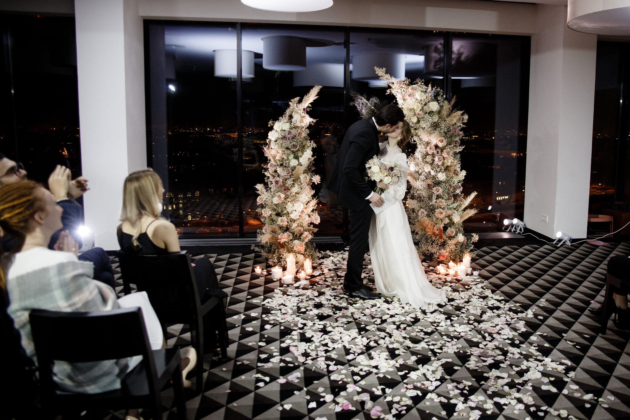 Свадьба в отеле Калейдоскоп. Свадебный фотограф в Санкт-Петербурге Никита Кузякин