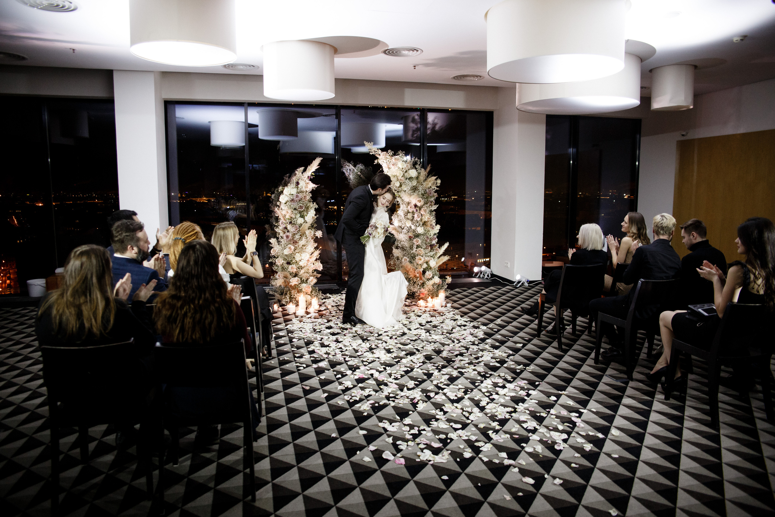 Свадьба в отеле Калейдоскоп. Свадебный фотограф в Санкт-Петербурге Никита Кузякин