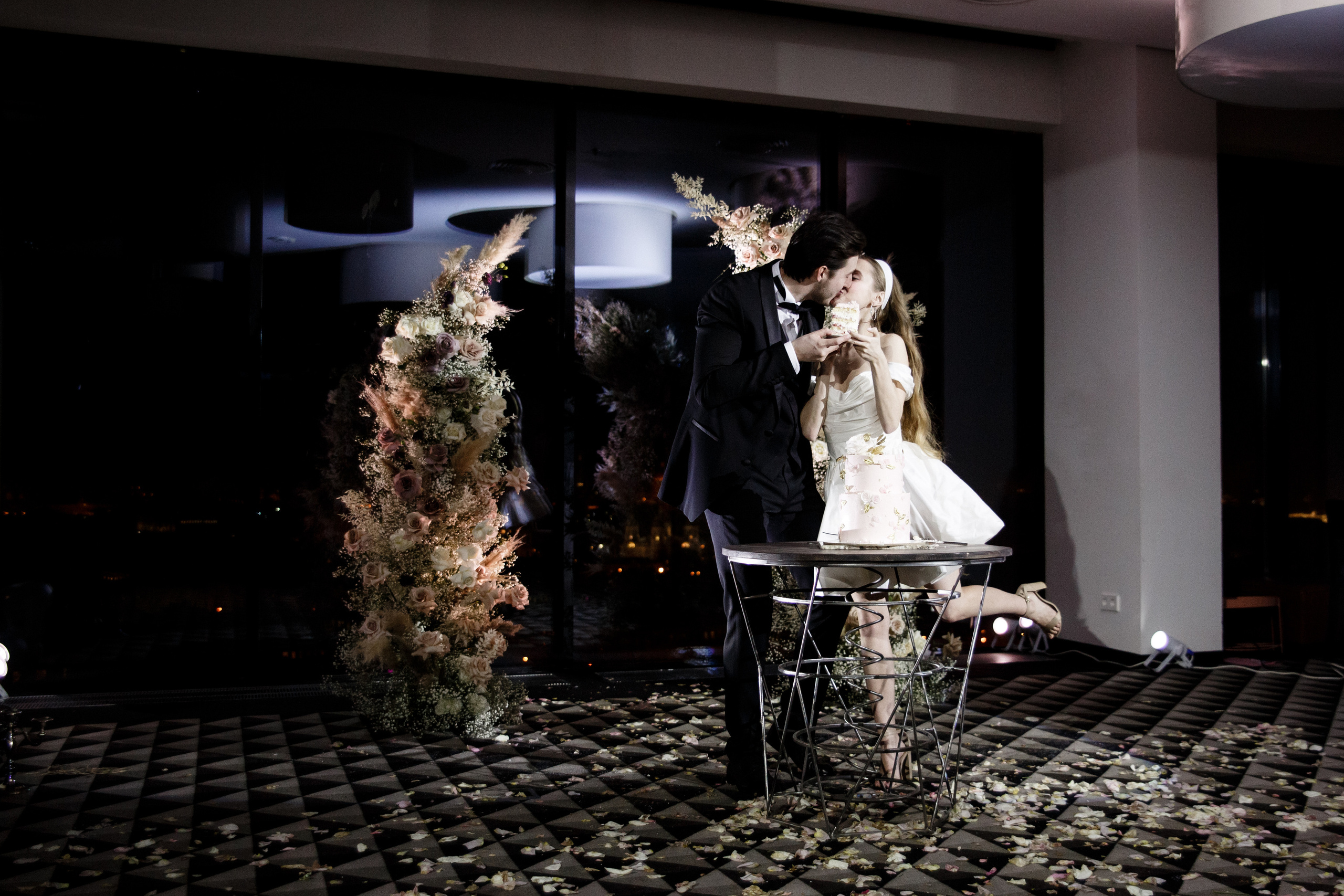 Свадьба в отеле Калейдоскоп. Свадебный фотограф в Санкт-Петербурге Никита Кузякин