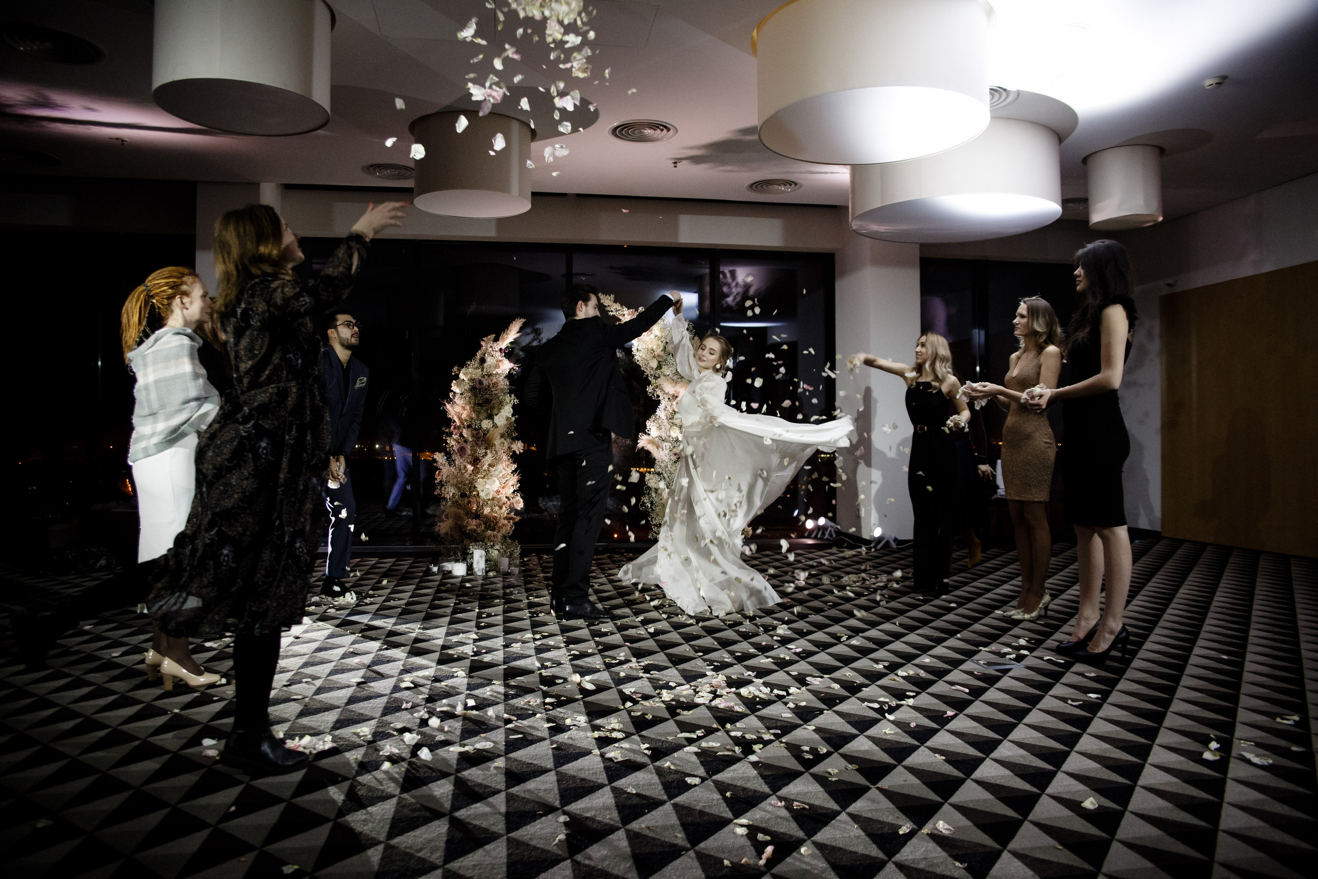 Свадьба в отеле Калейдоскоп. Свадебный фотограф в Санкт-Петербурге Никита Кузякин