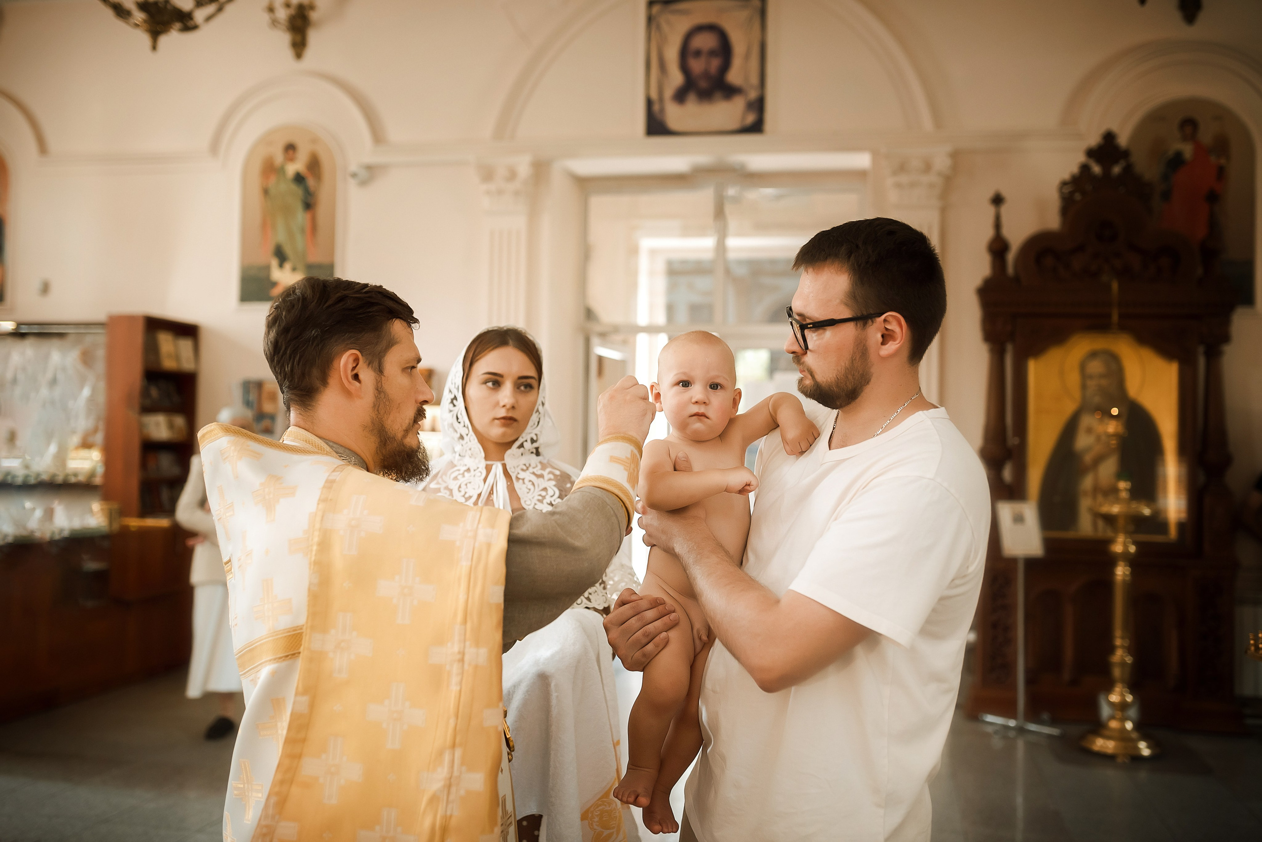 Крещение Дмитрияв Храме Иоанна Крондштатского. Семейный фотограф в Ростове-на-Дону Татьяна Литвинова