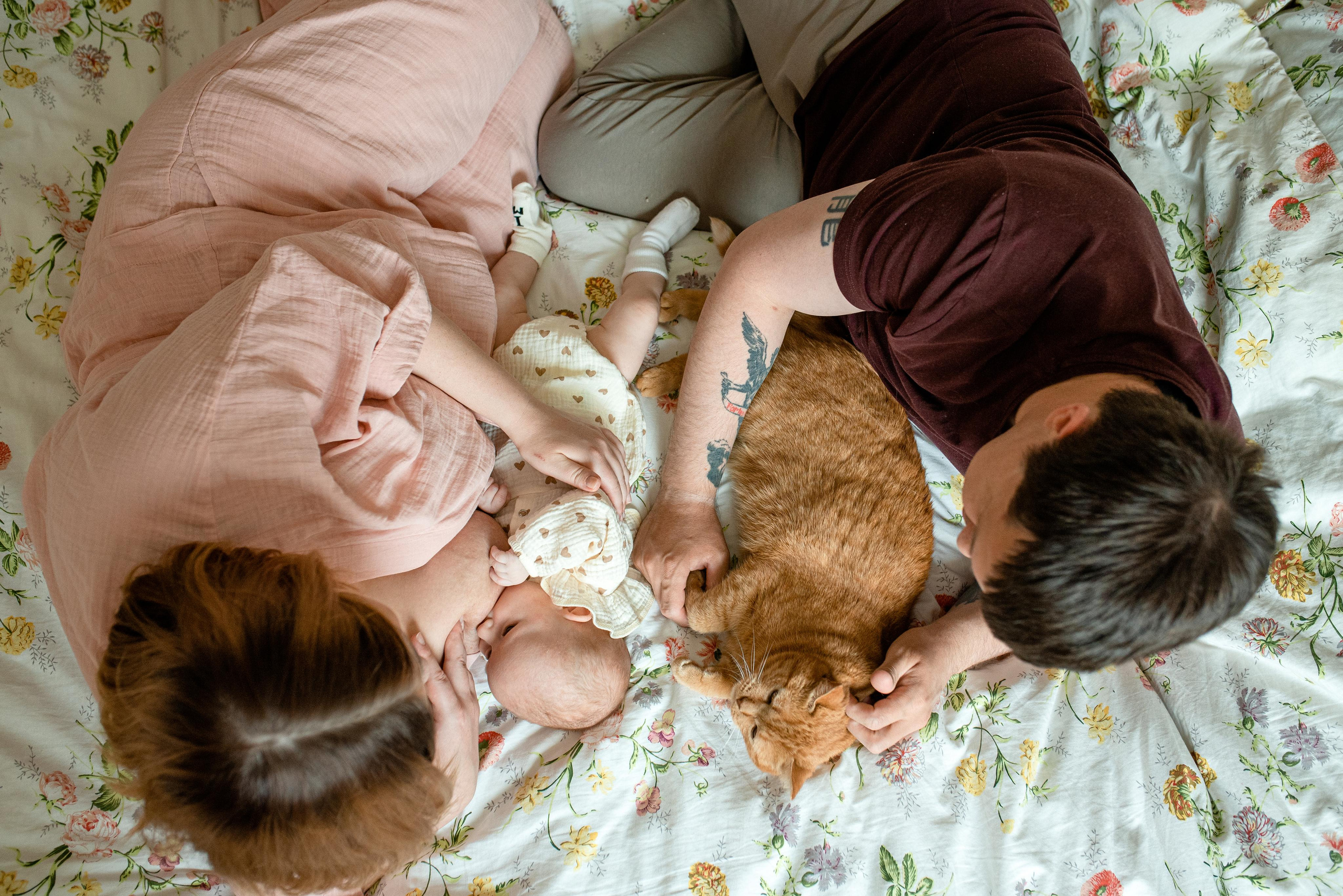 Мария, 3 месяца (домашняя фотосессия в стиле Lifestyle). Фотограф новорожденных в Екатеринбурге Лена Ильина