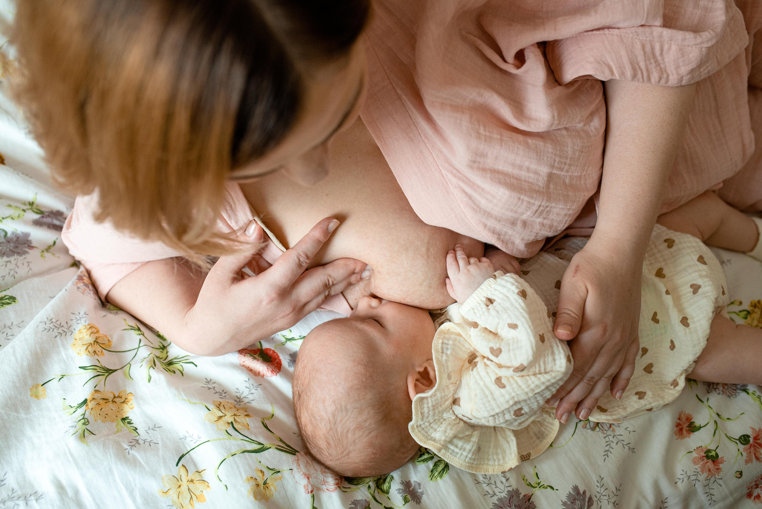 Мария, 3 месяца (домашняя фотосессия в стиле Lifestyle). Фотограф новорожденных в Екатеринбурге Лена Ильина