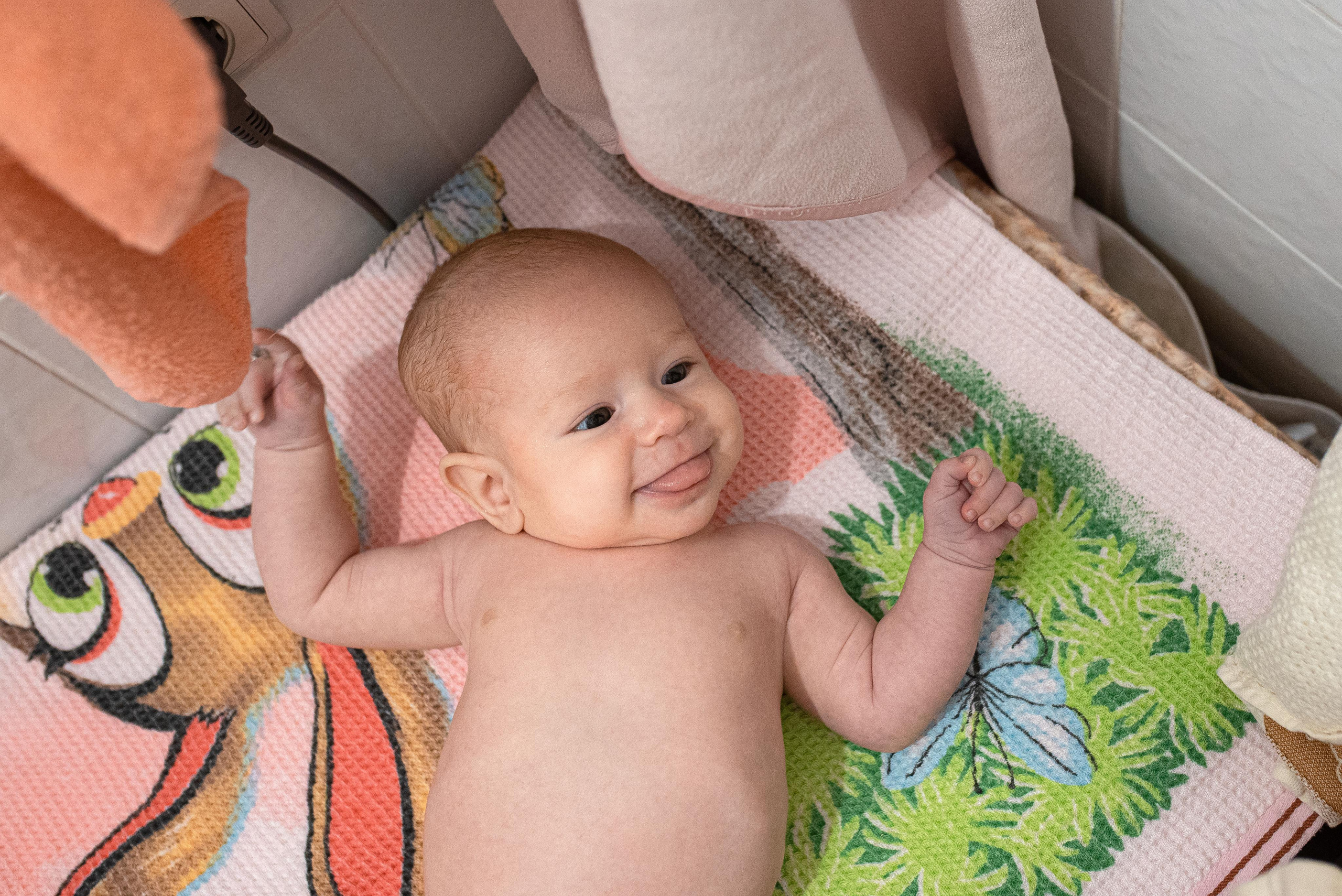 Мария, 3 месяца (домашняя фотосессия в стиле Lifestyle). Фотограф новорожденных в Екатеринбурге Лена Ильина