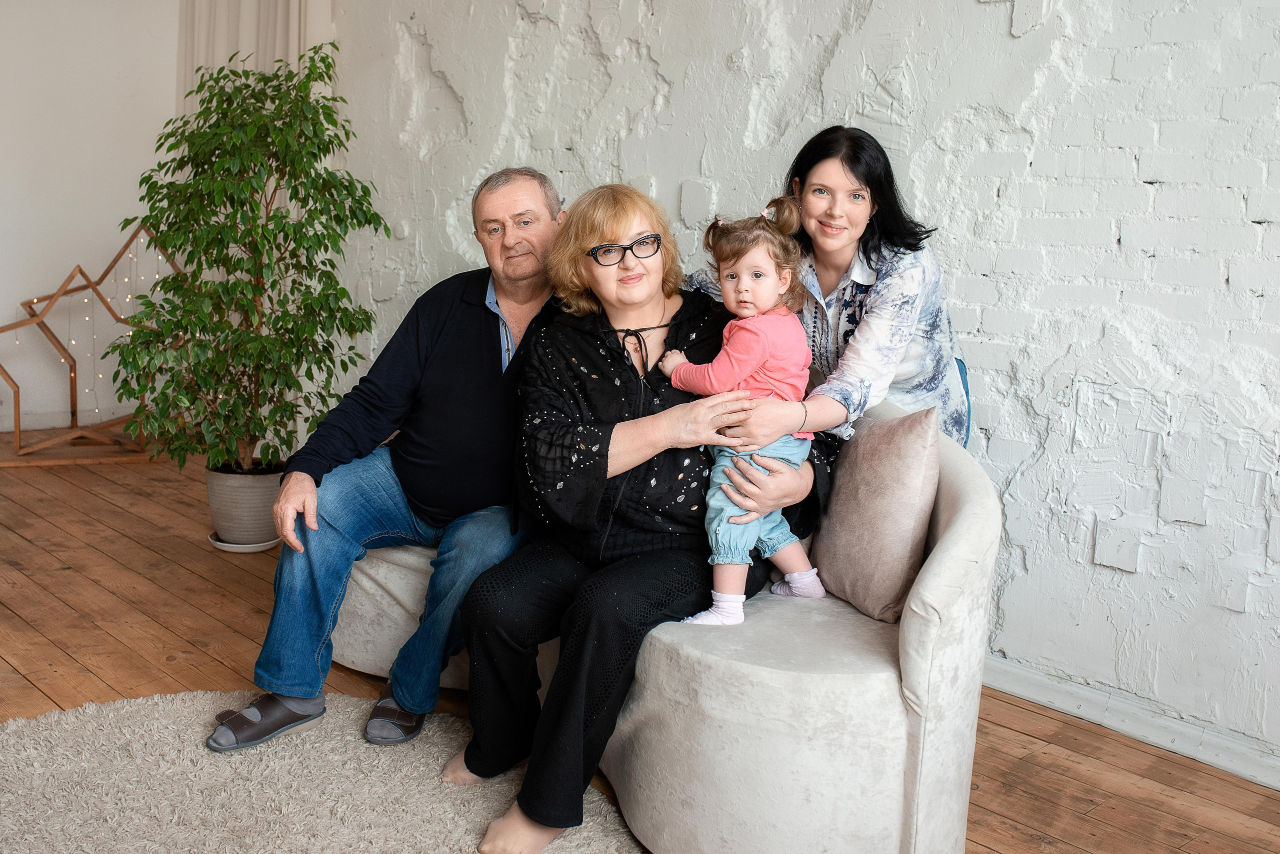 Полина, 1 годик (фотостудия Lightroom). Фотограф новорожденных в Екатеринбурге Лена Ильина