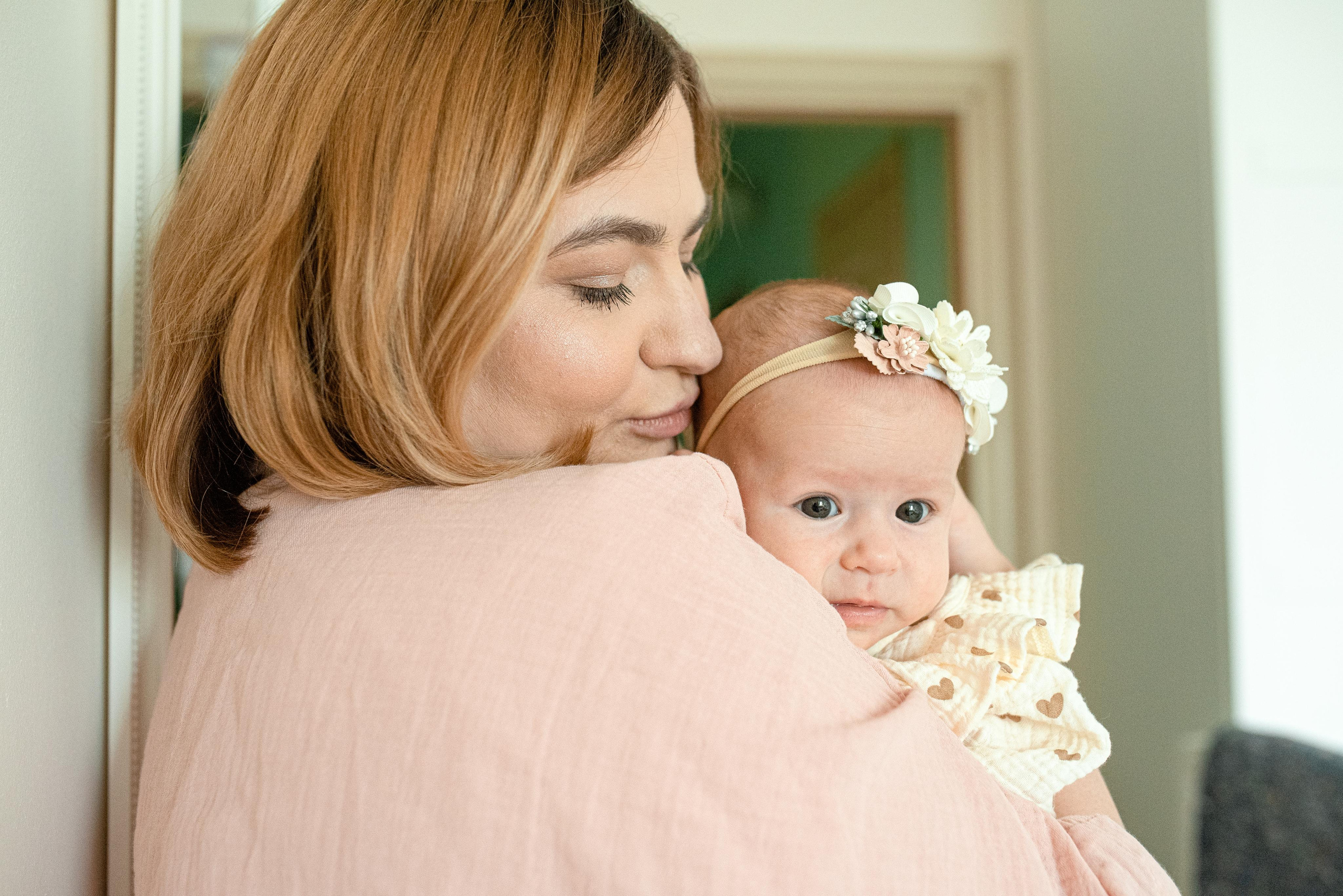 Мария, 3 месяца (домашняя фотосессия в стиле Lifestyle). Фотограф новорожденных в Екатеринбурге Лена Ильина